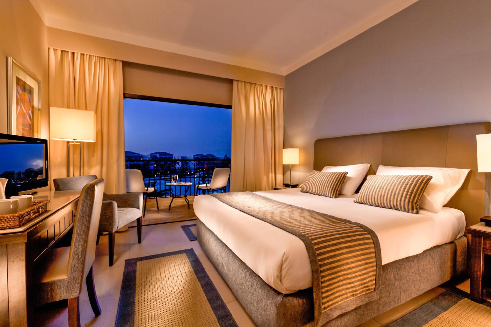 Deluxe Room Pool View Jaz Bluemarine