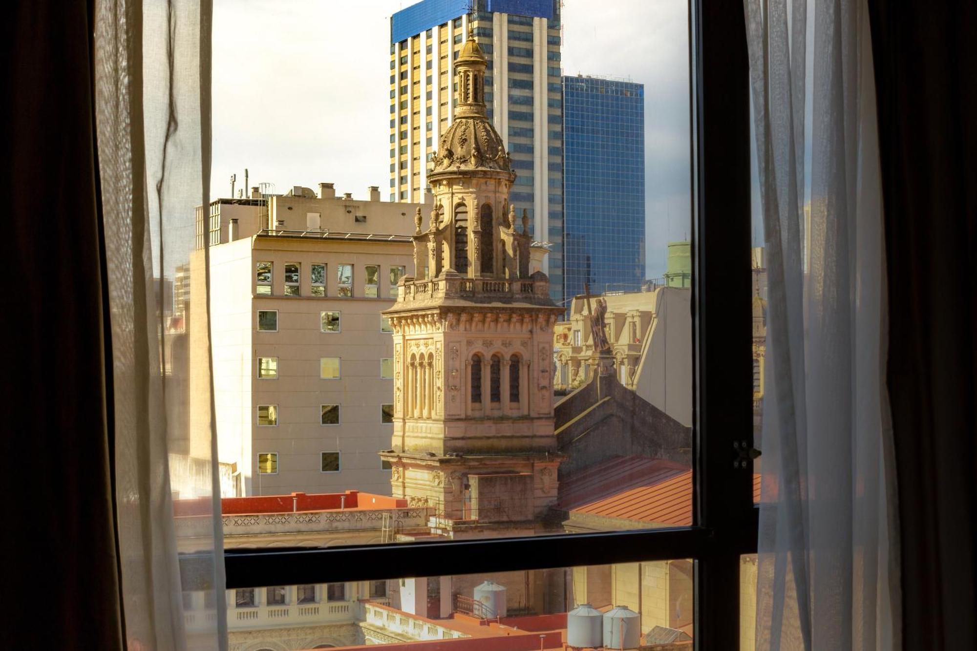 Premium King Room City View