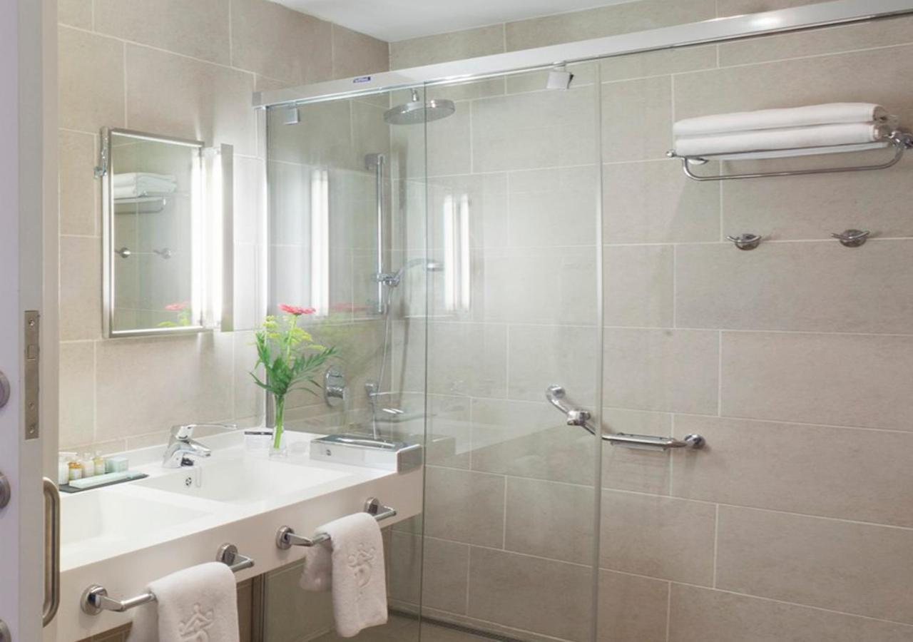 Standard Double Room (3 Adults)