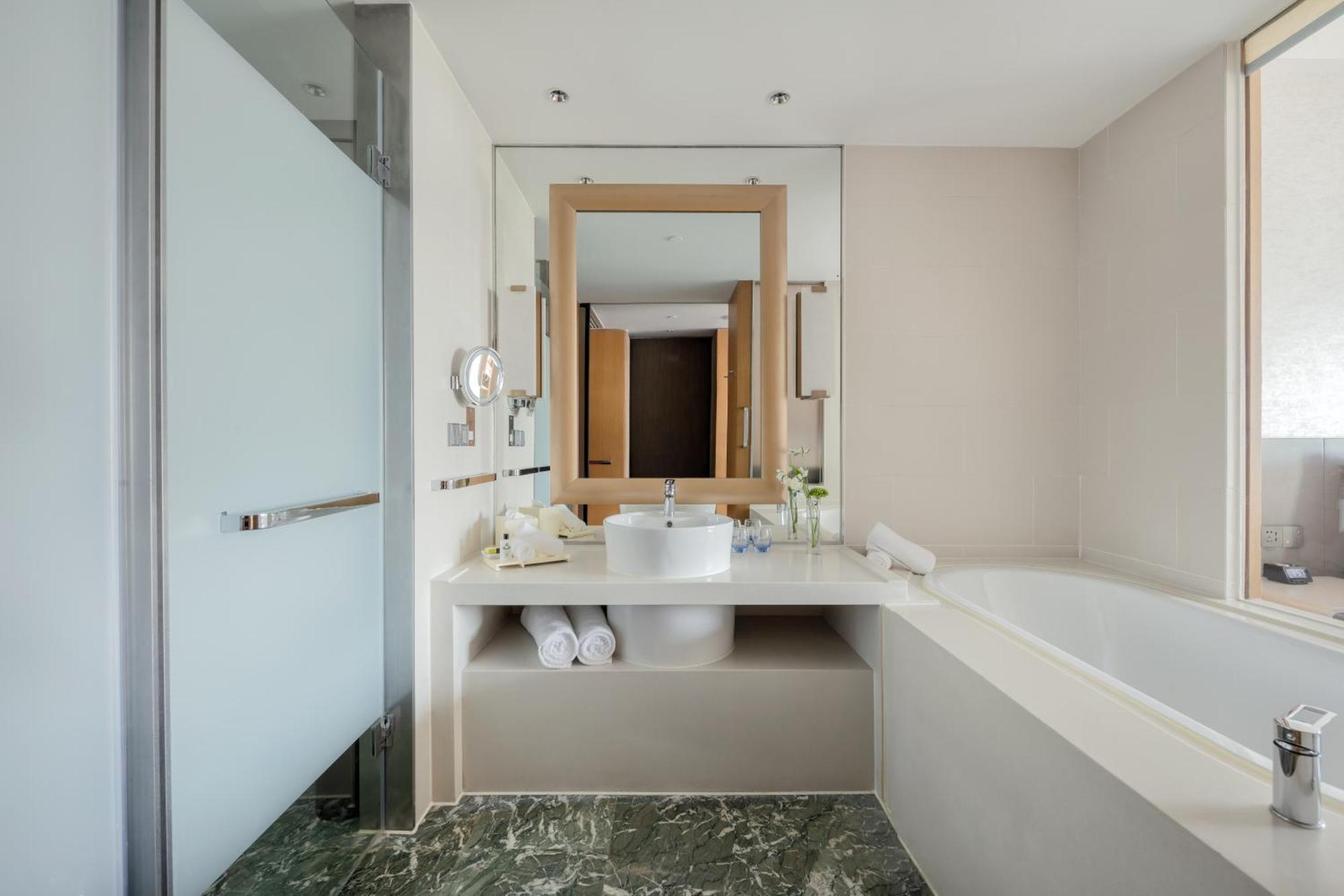 Classic Twin Room - High Floor