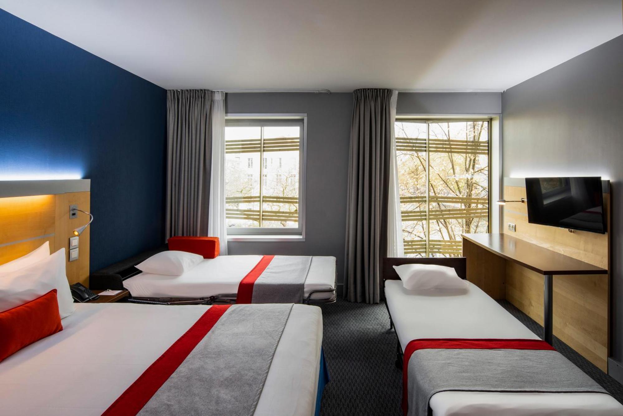 Alojamiento Estándar con cama doble y vistas a la ciudad