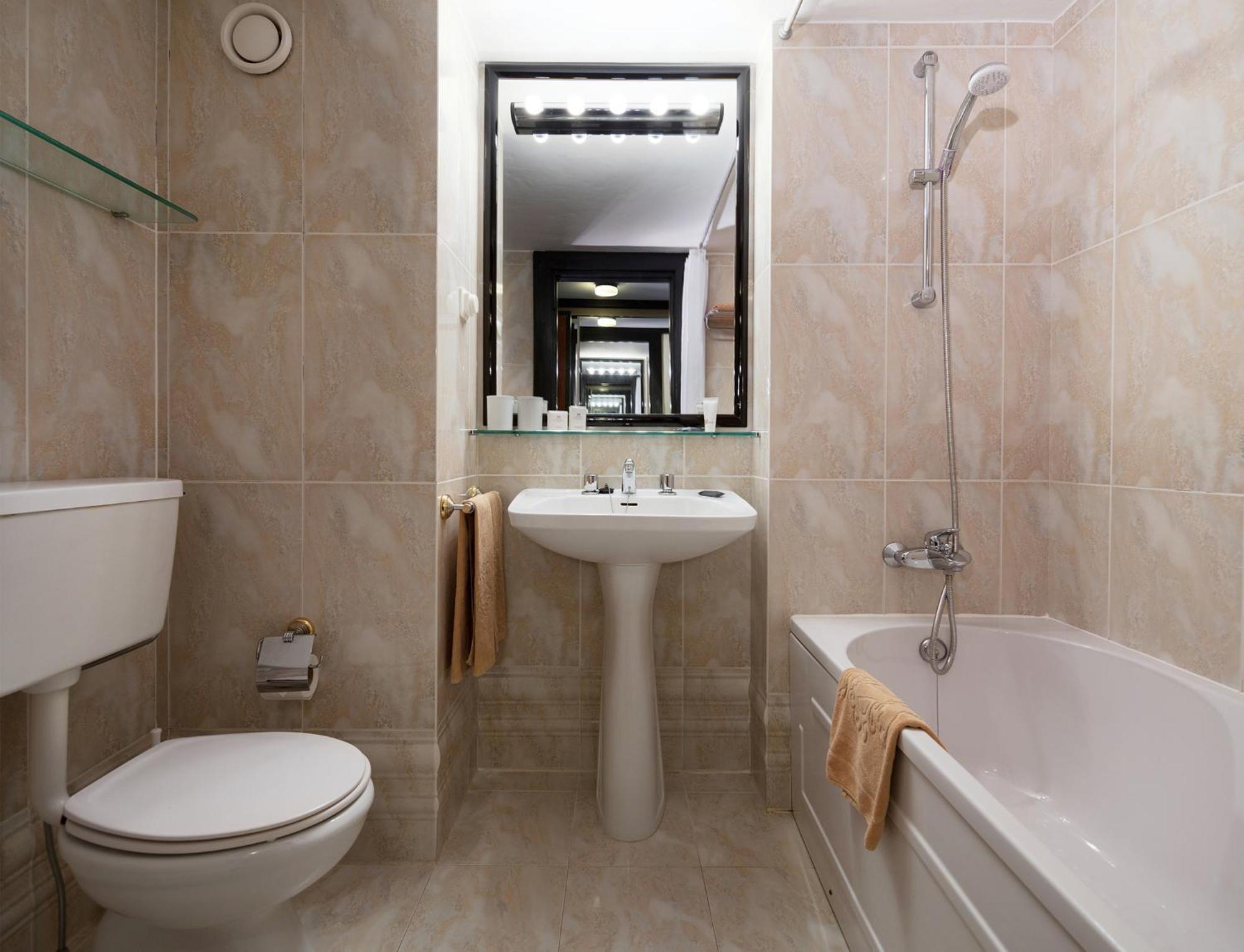 Double or Twin Room with Bay View