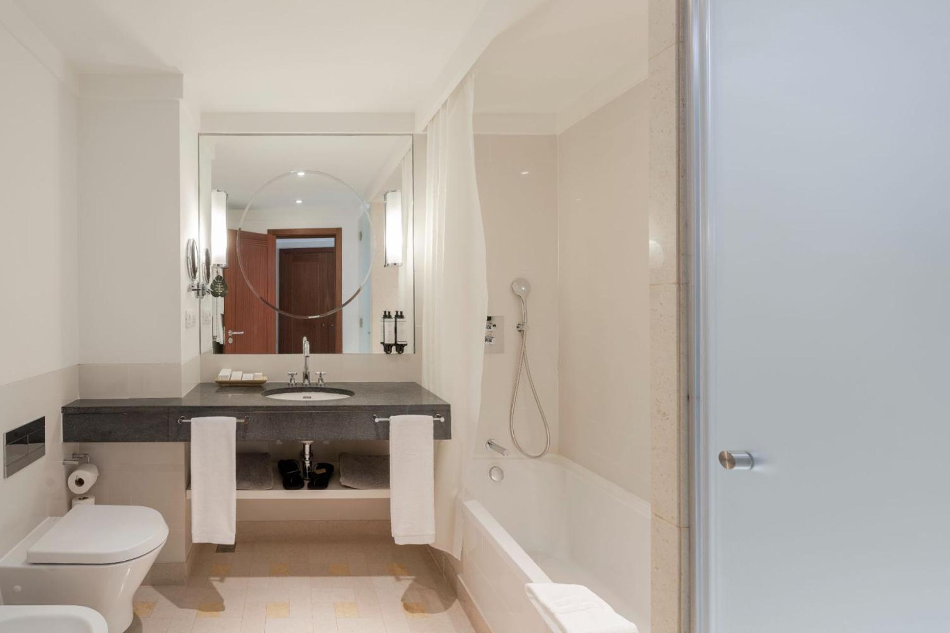 Double or Twin Room with Garden View