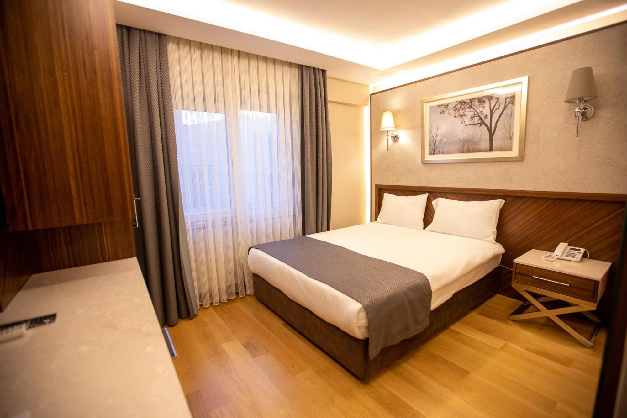 Standard King Room