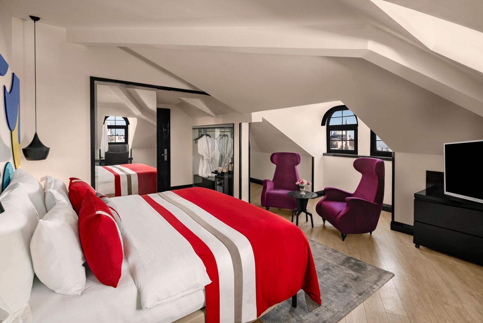 Penthouse Room,1437904435:JPEG