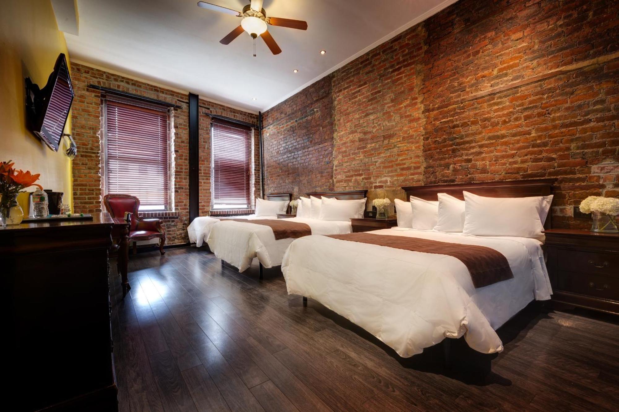 Deluxe Family Suite,1438650382:JPEG