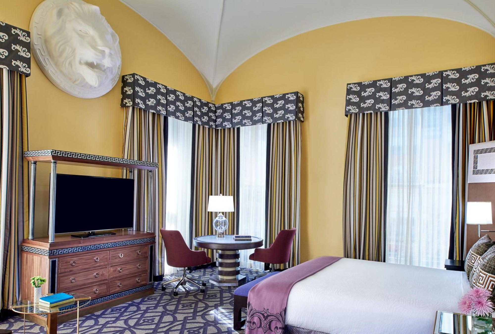 Robert Mills King Suite