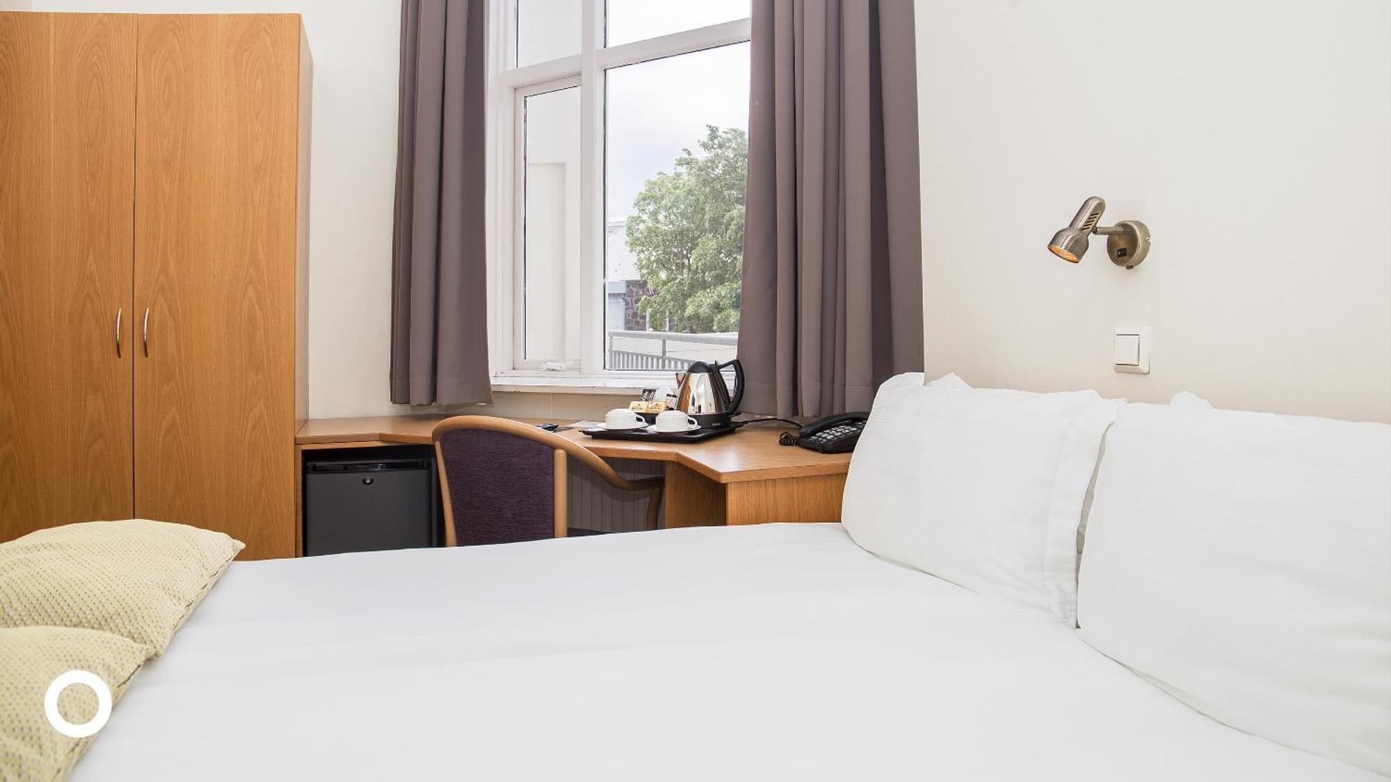 Standard Double or Twin Room,1439275042:JPEG