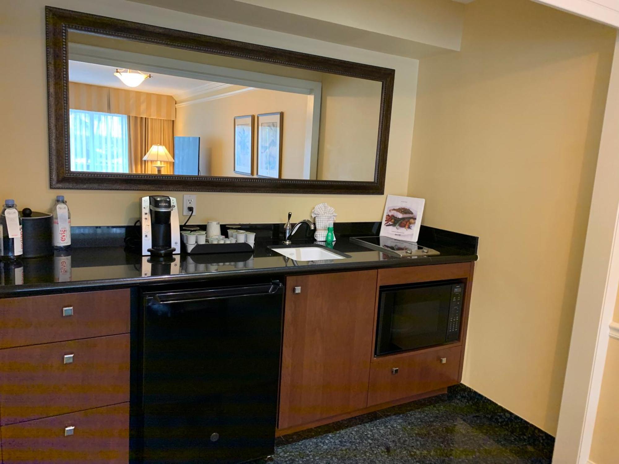 Suite 1 Chambre avec Vue sur la Piscine