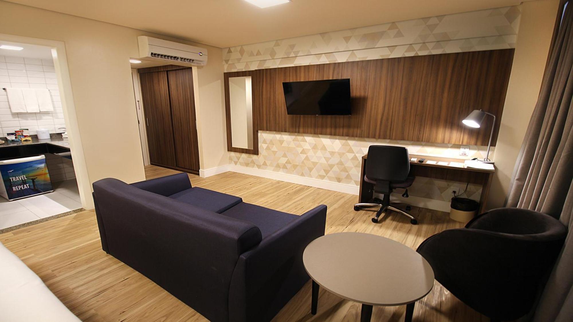 King Room with Side Sea View - Non-Smoking