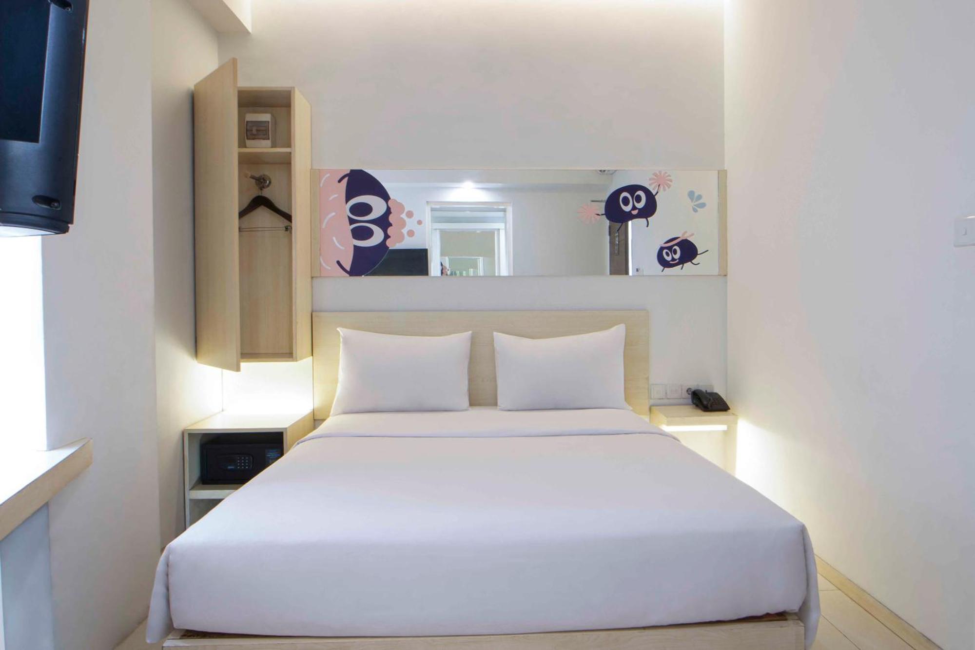 Standard Queen Room