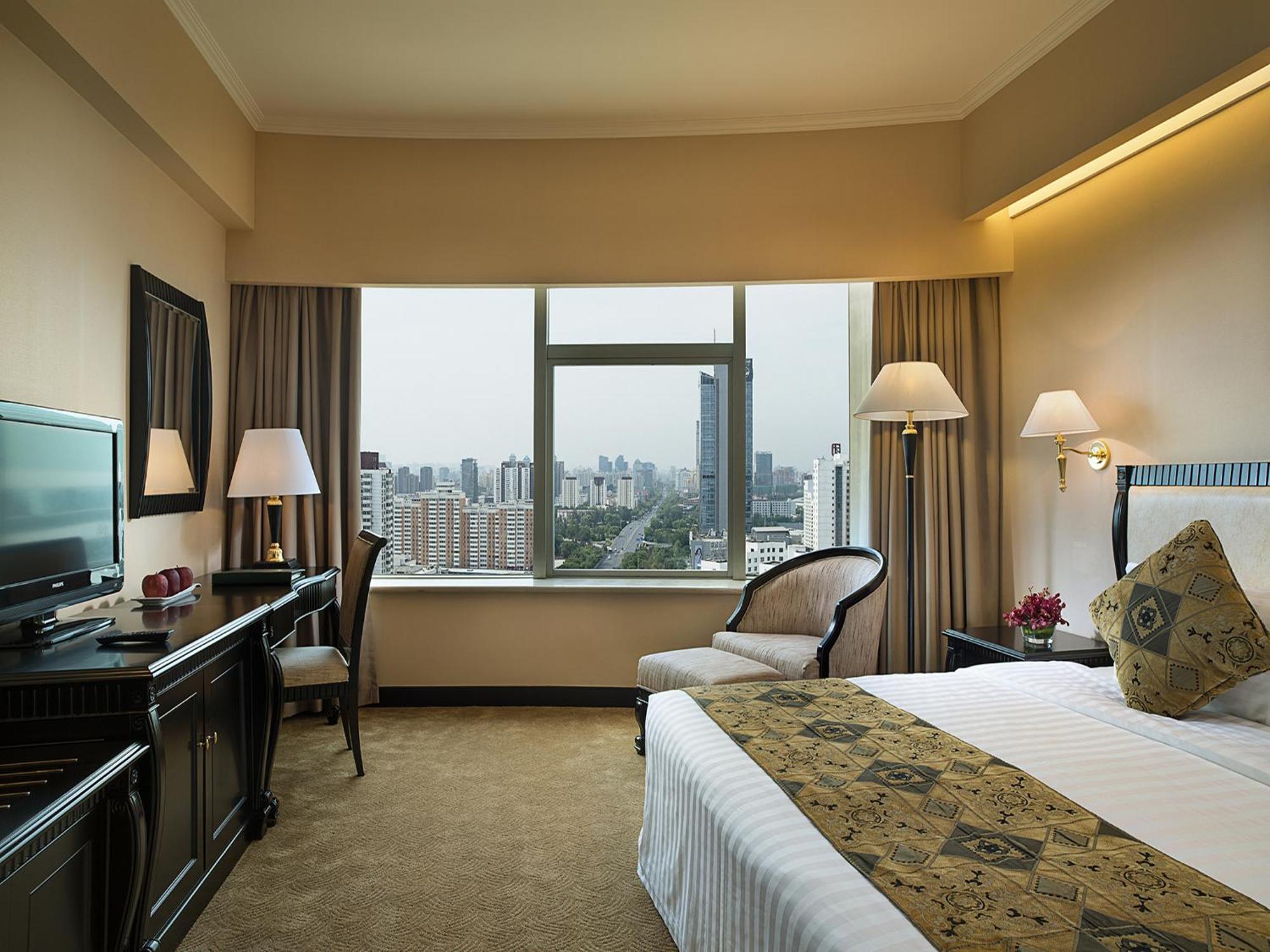 Standard Queen Room