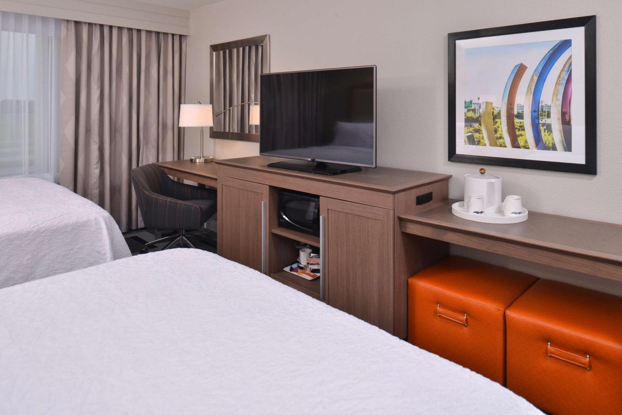 Queen Room with Two Queen Beds (4 Adults)