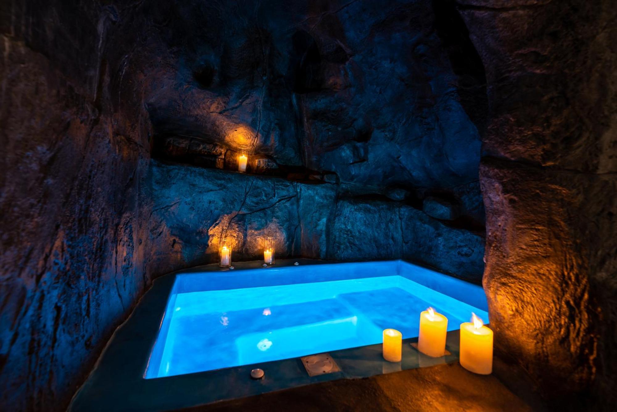Superior Suite  with outdoor heated jetted tub