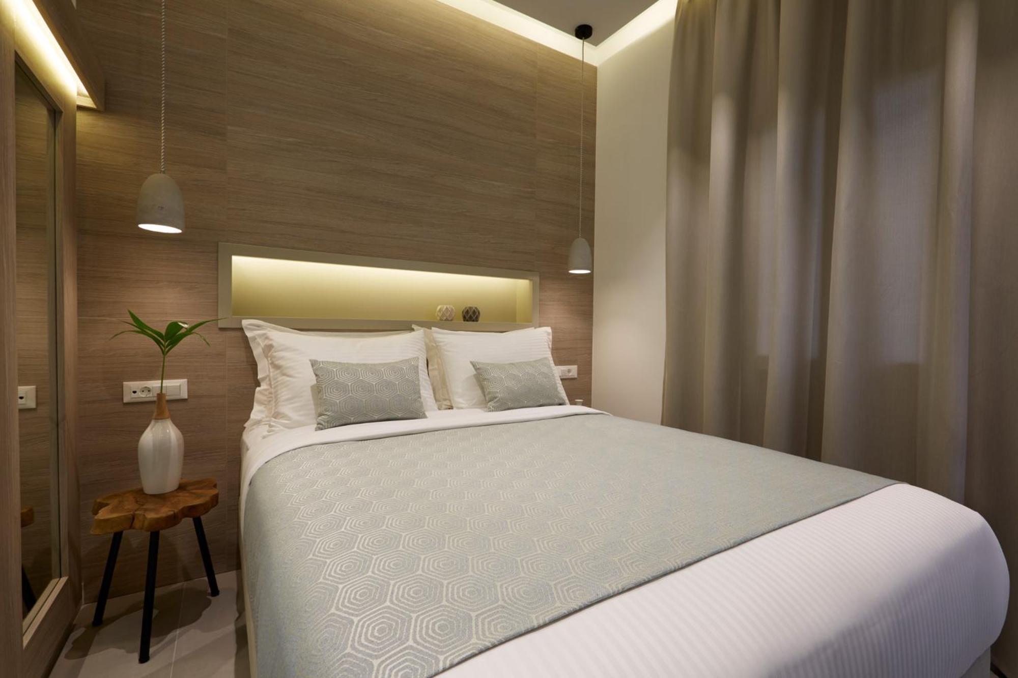 Double Room,1444321387:JPEG