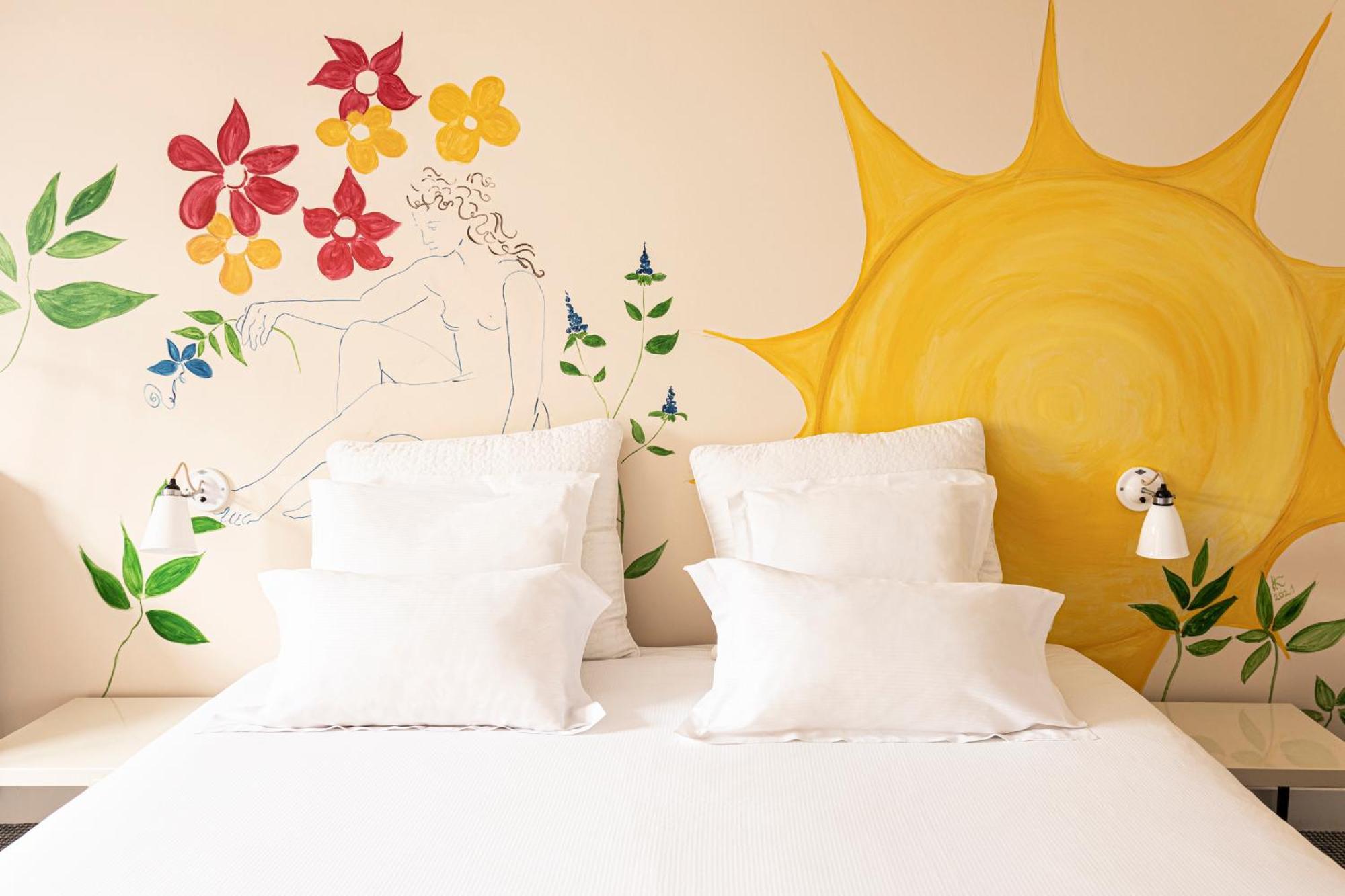 Nina Suite