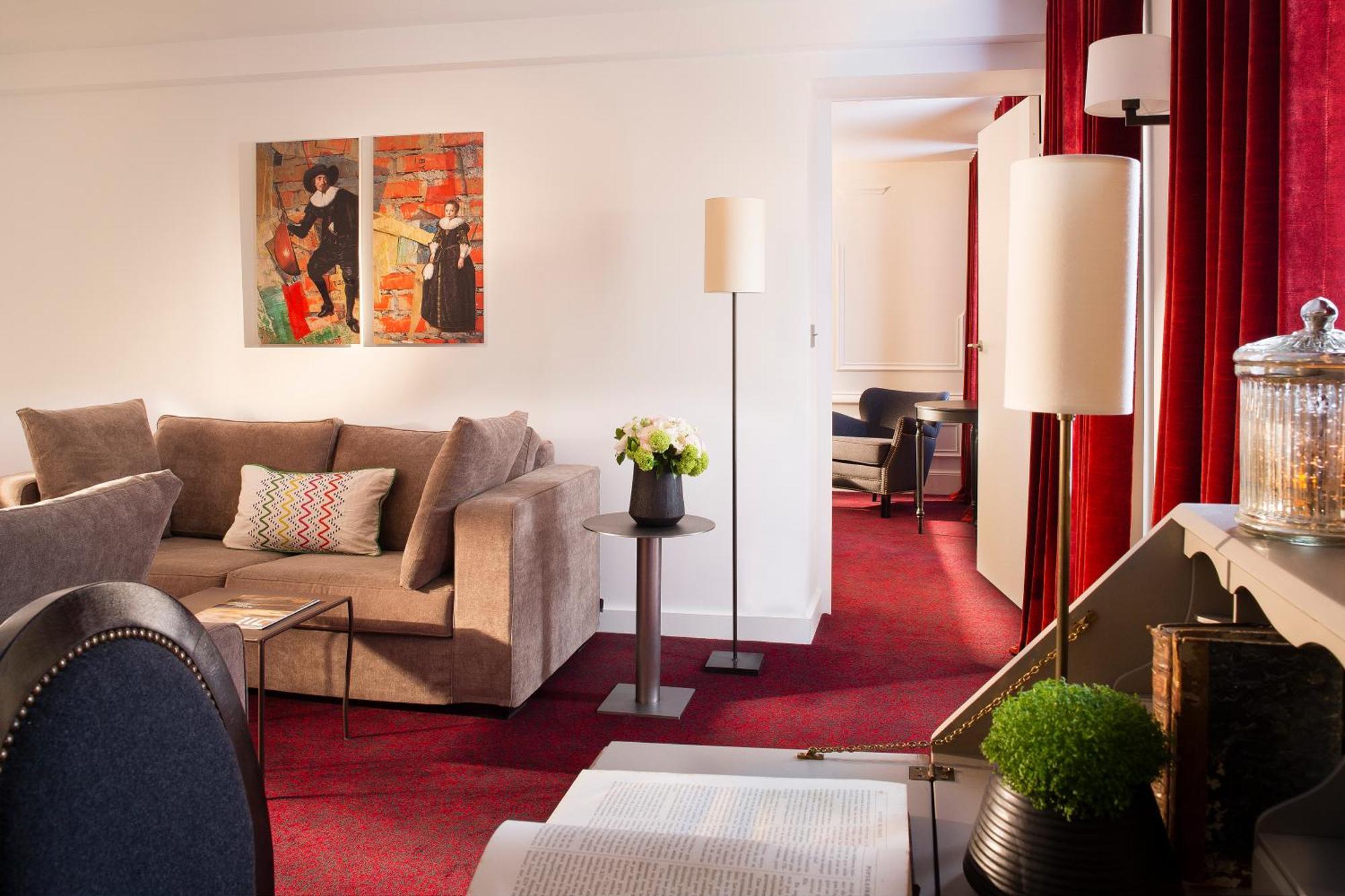 Suite (4 Adults),1444535599:JPEG