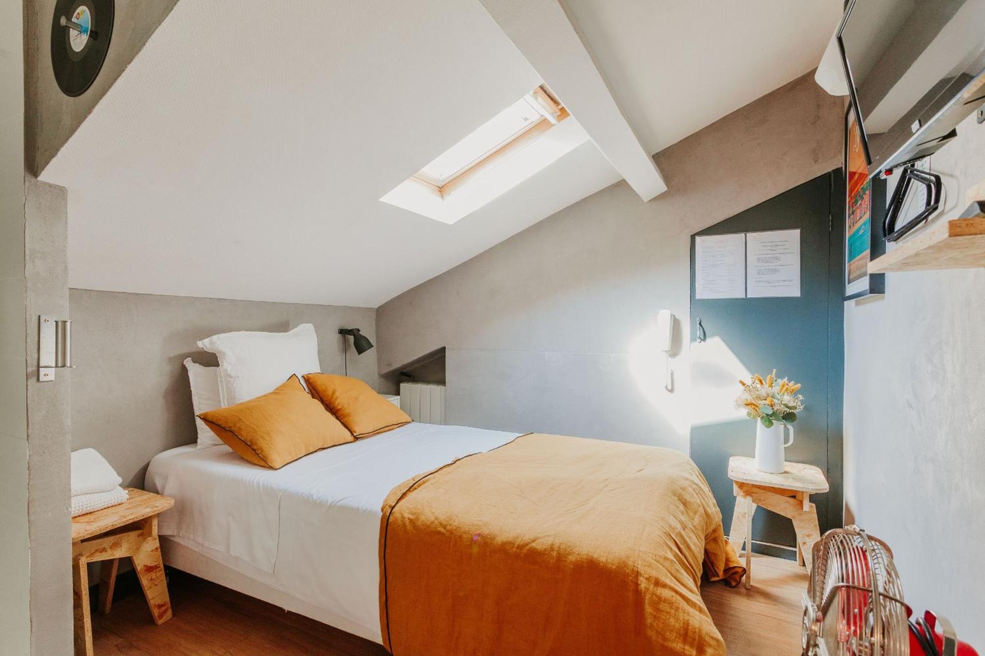 Economy Single Room