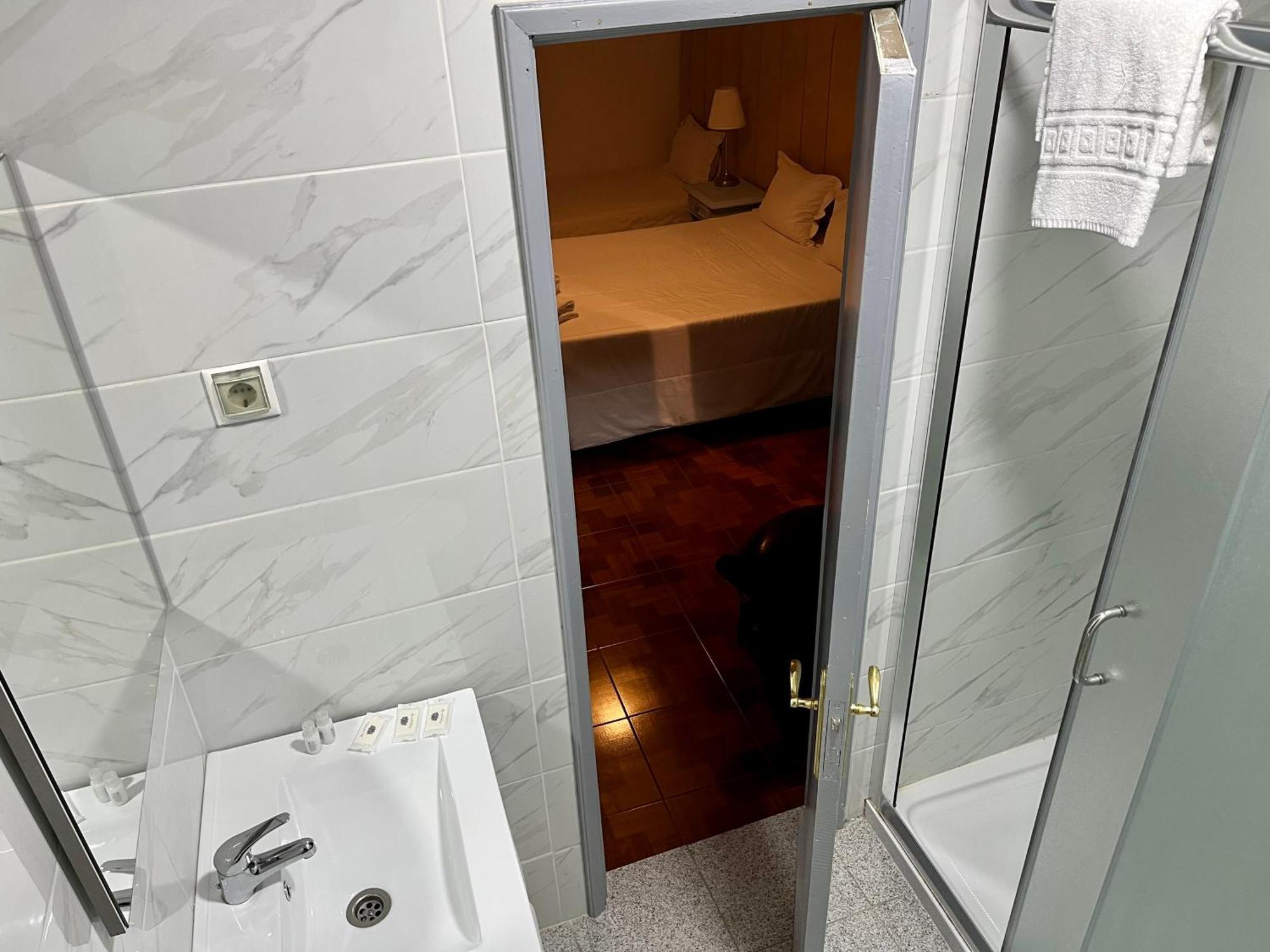 Triple Room,630057573:JPEG
