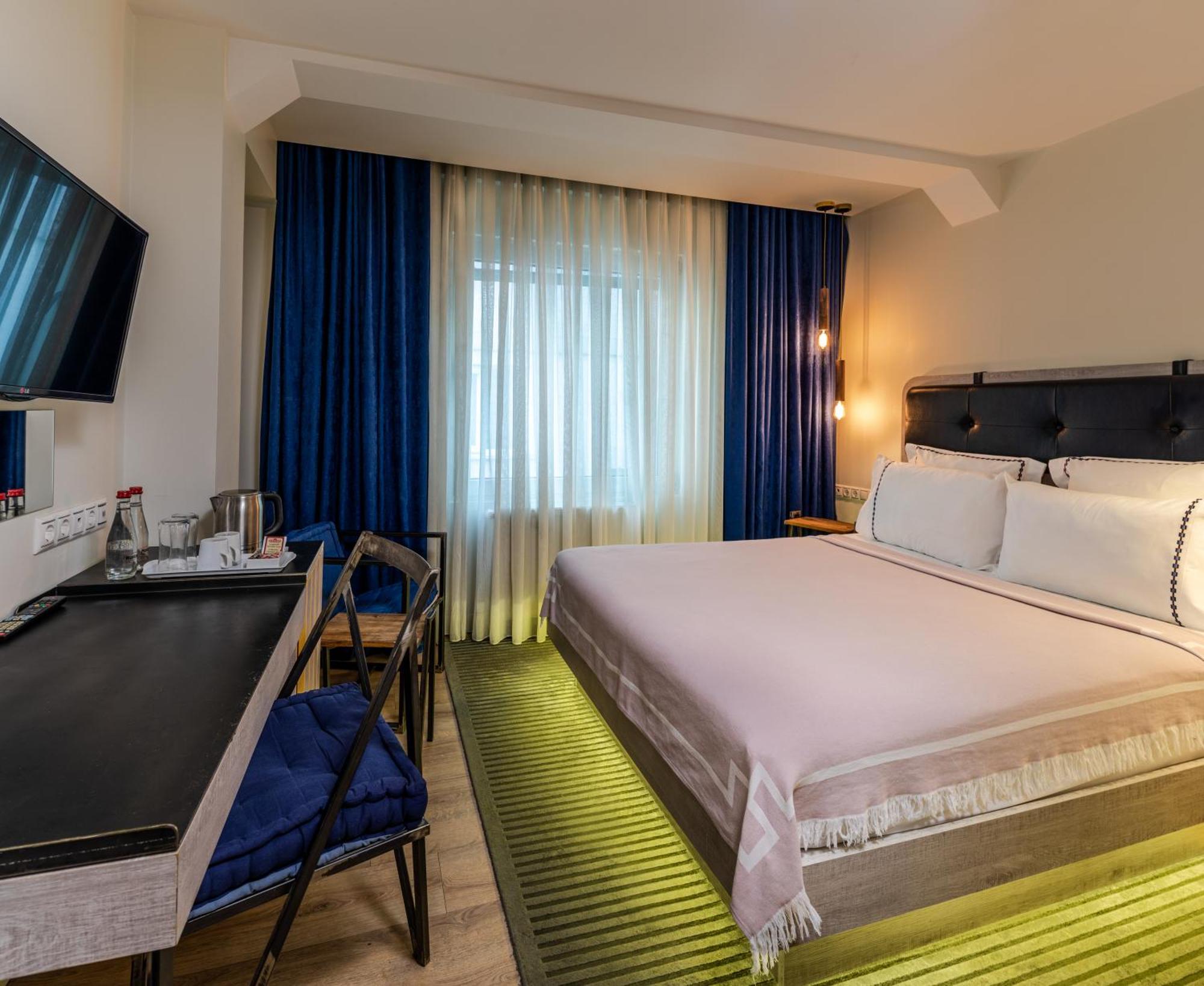 Deluxe King Room,1216489240:JPEG