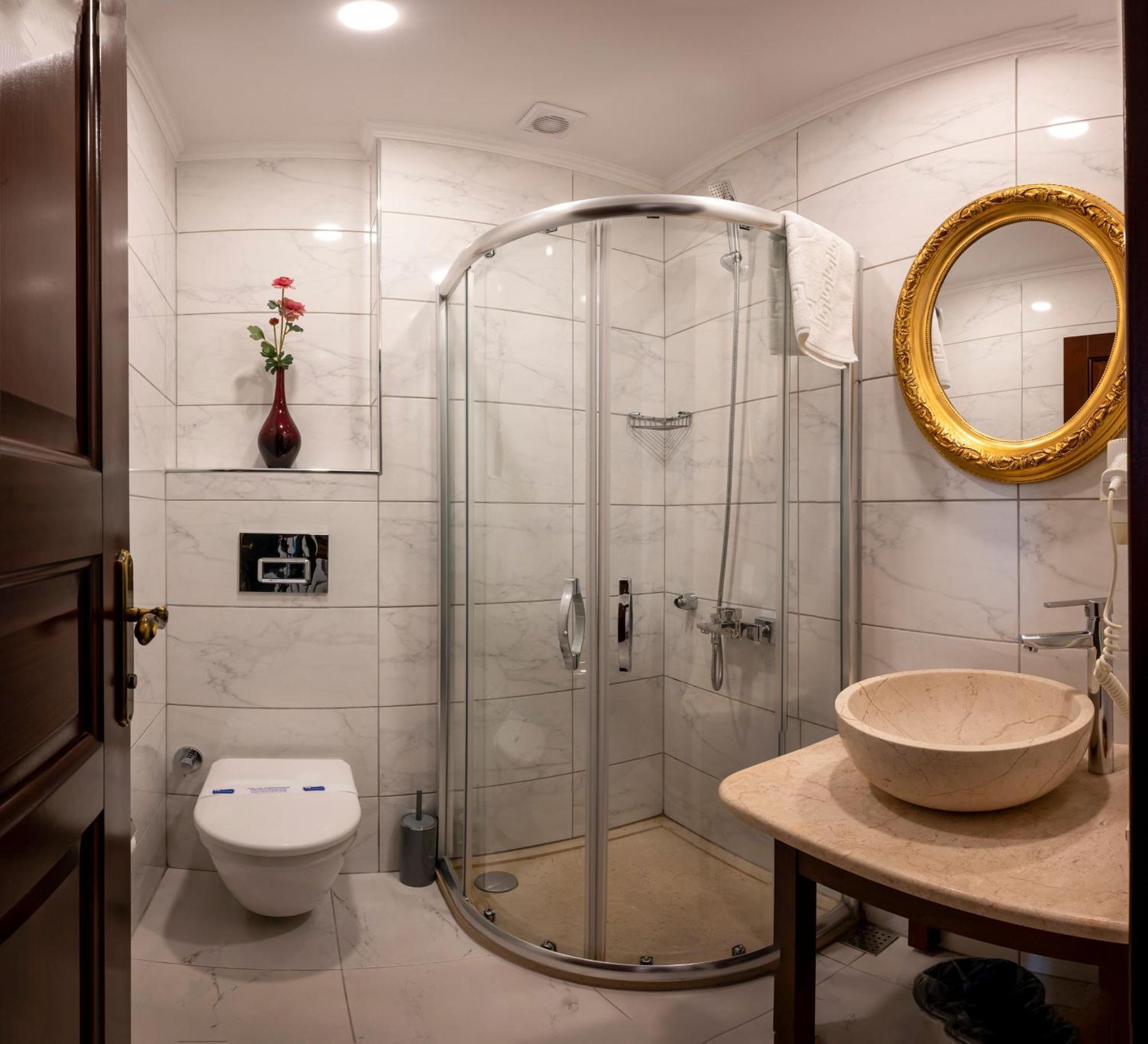 Double Room,1447526668:JPEG