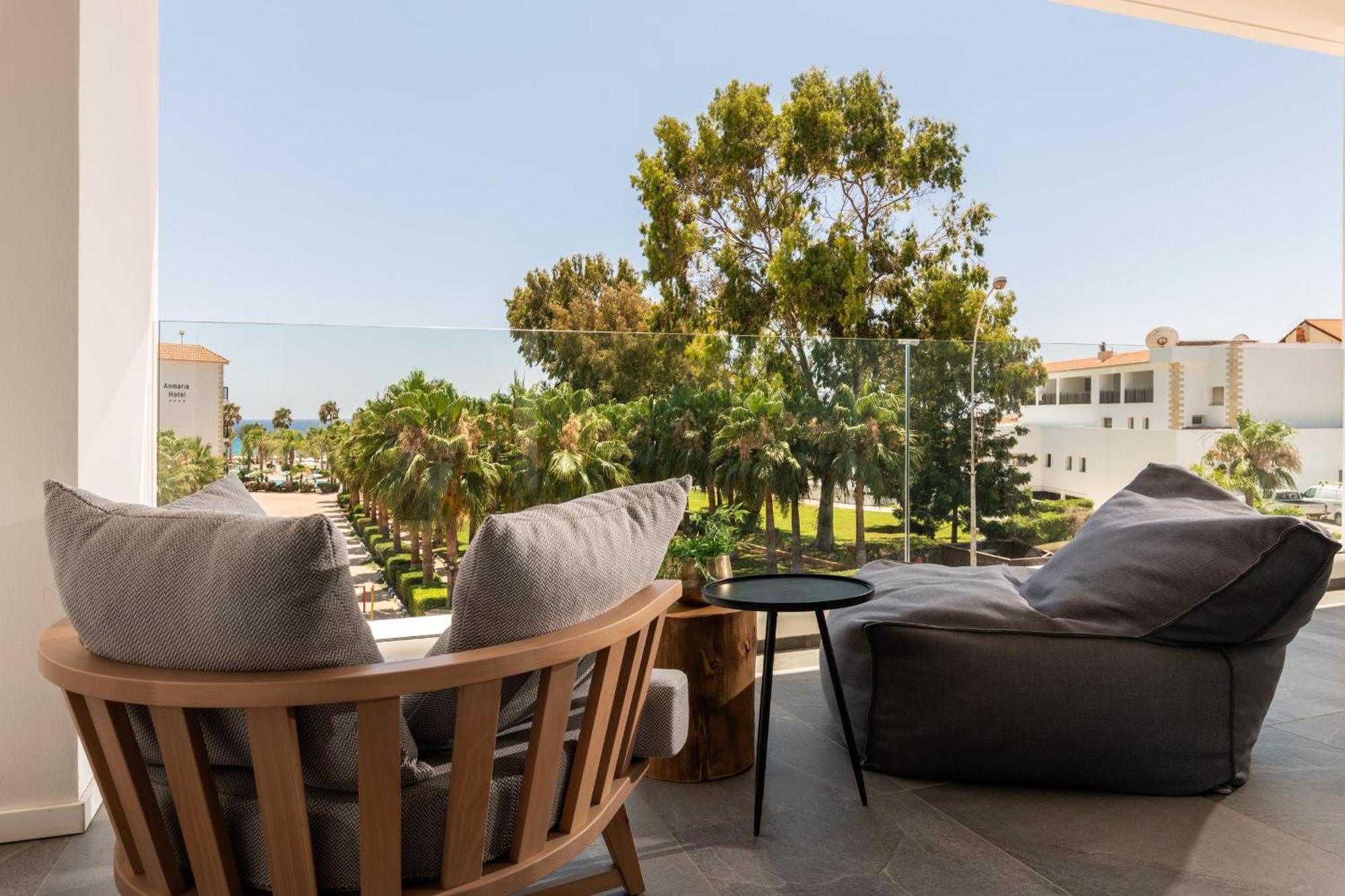 Suite Balcony