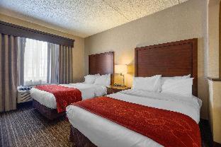 Double Suite with Two Double Beds - Non-Smoking