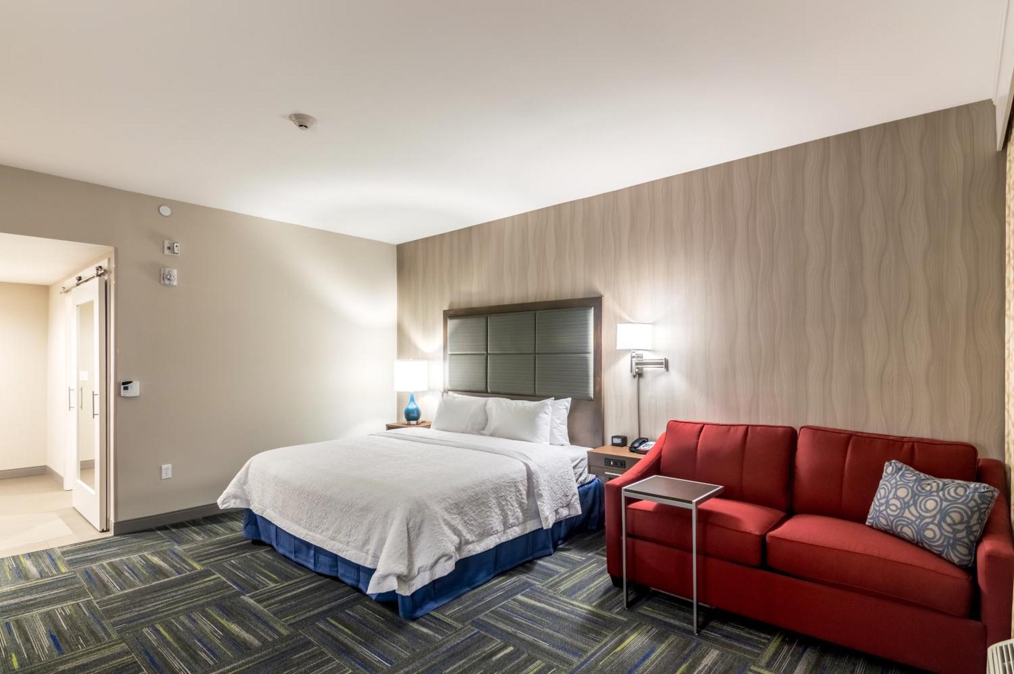 King Room with Sofa Bed - Non-Smoking