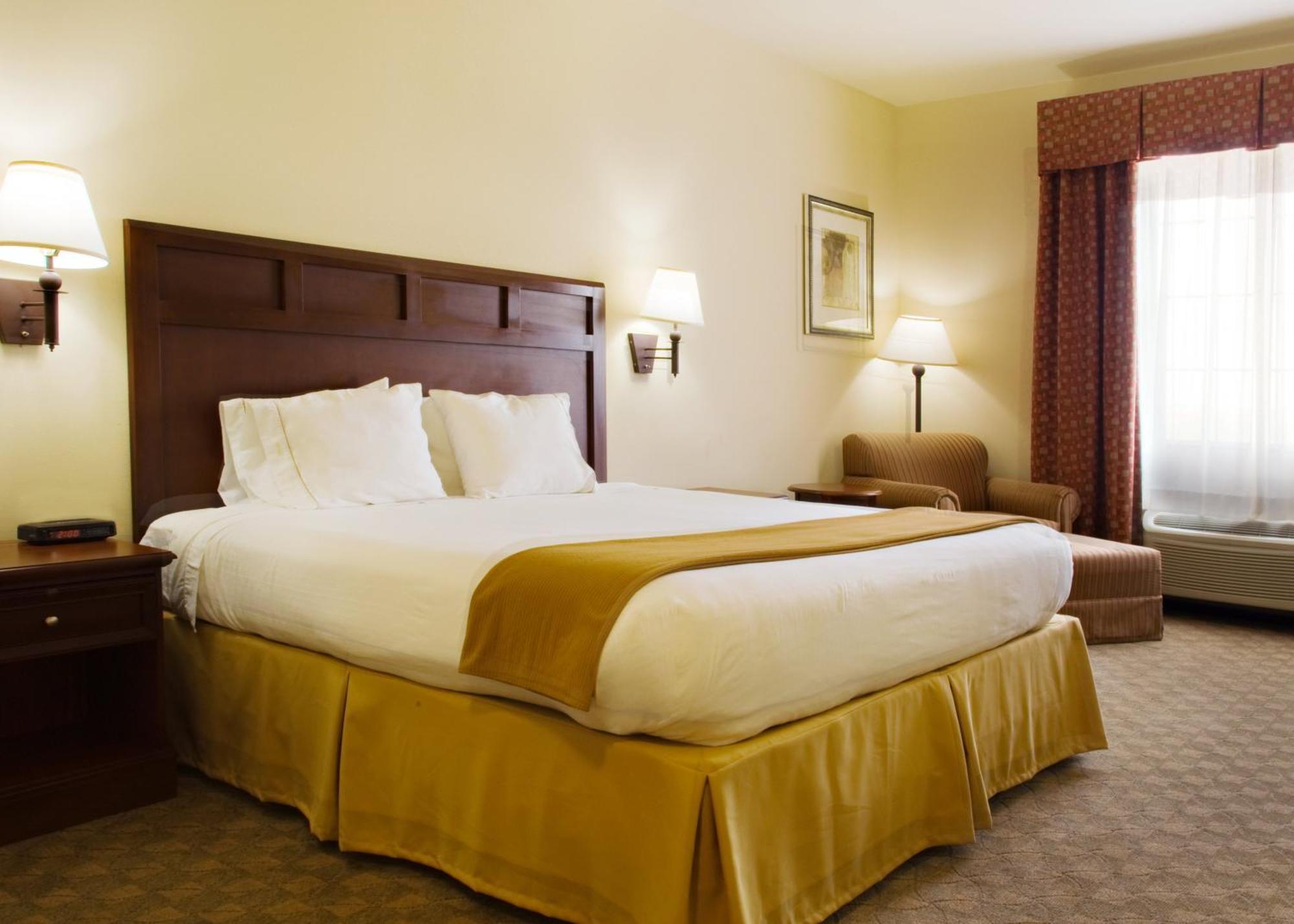 Standard King Room