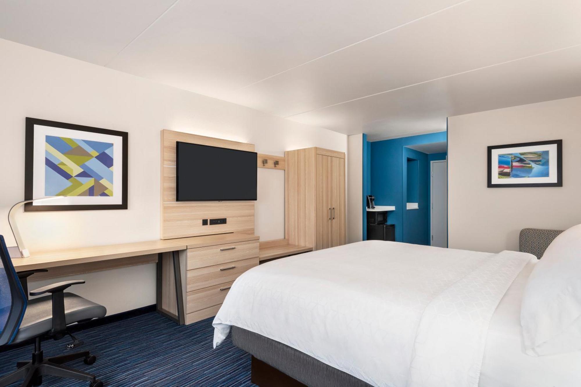 Standard King Room
