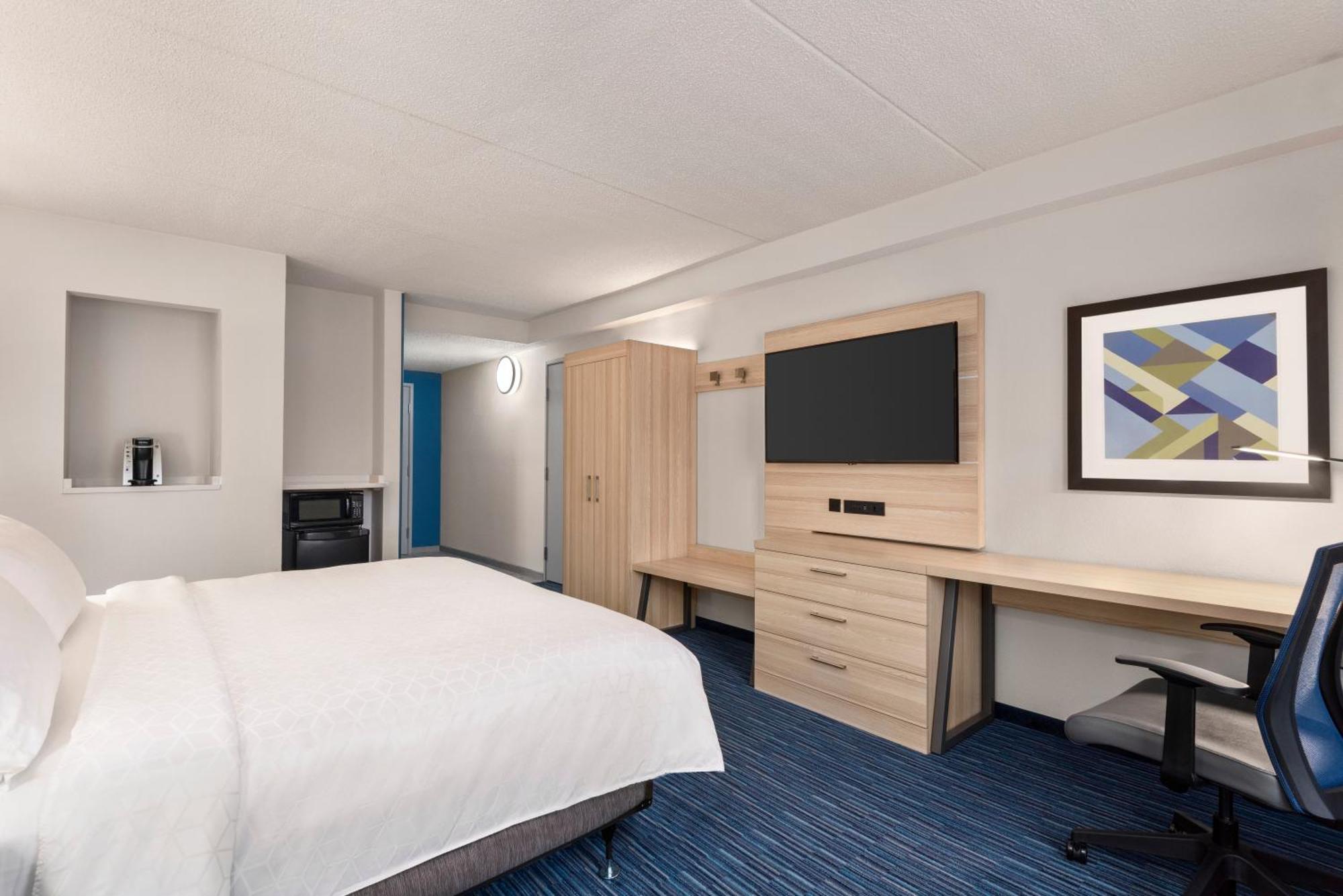 Standard King Room