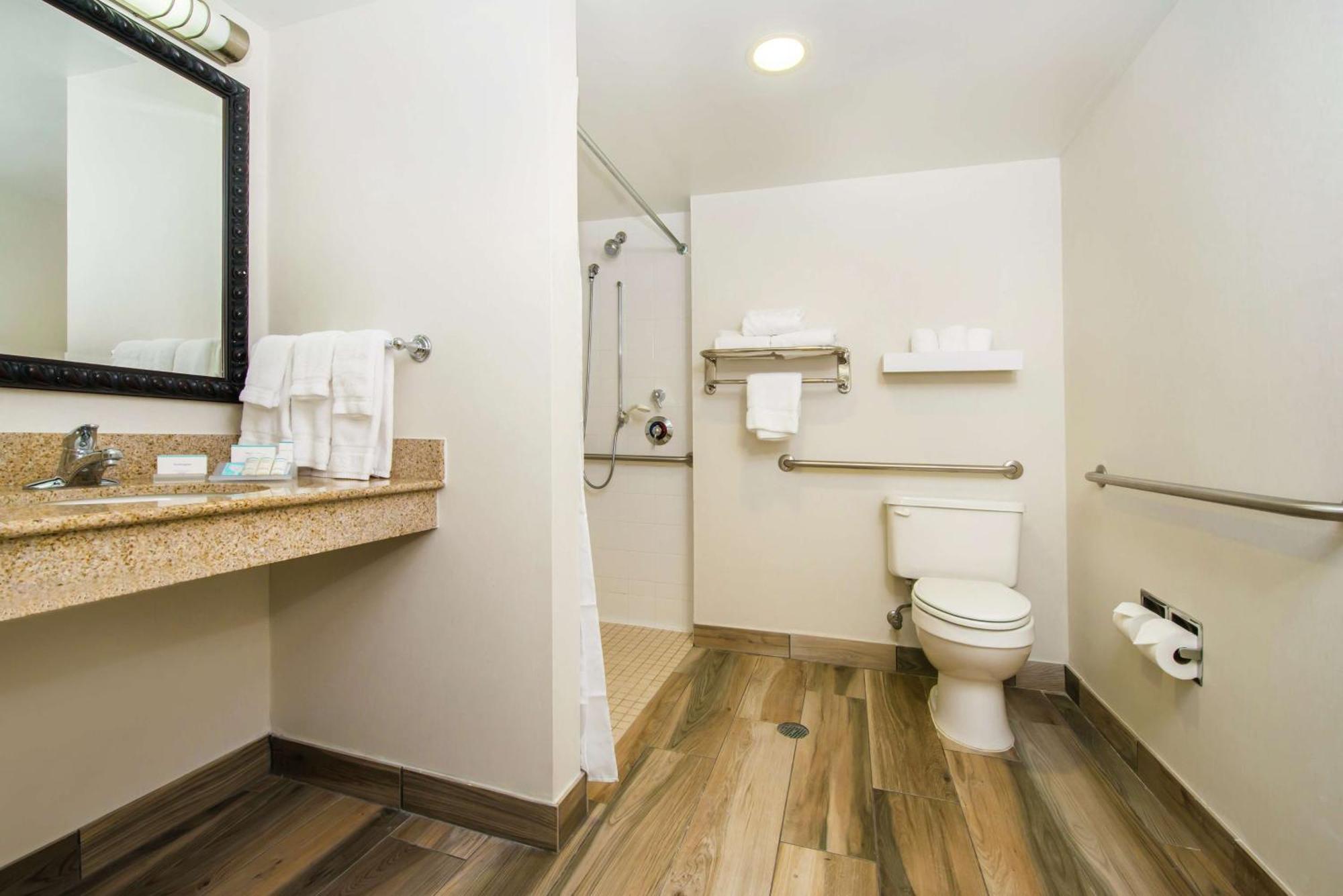 Two Queen Suite - Hearing Accessible
