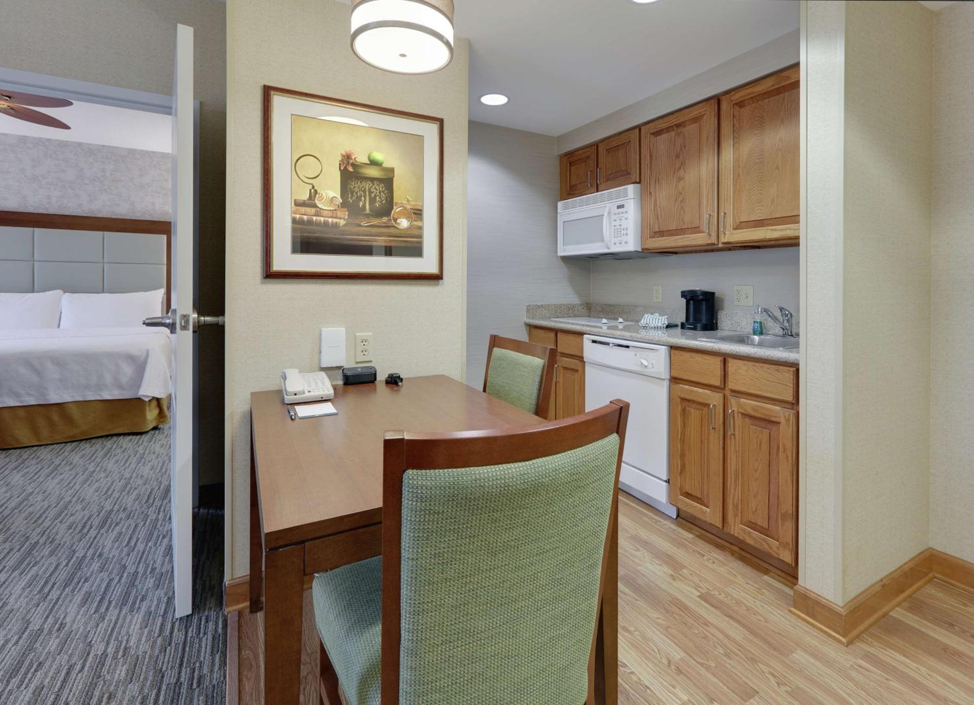 One-Bedroom King Suite Non-Smoking