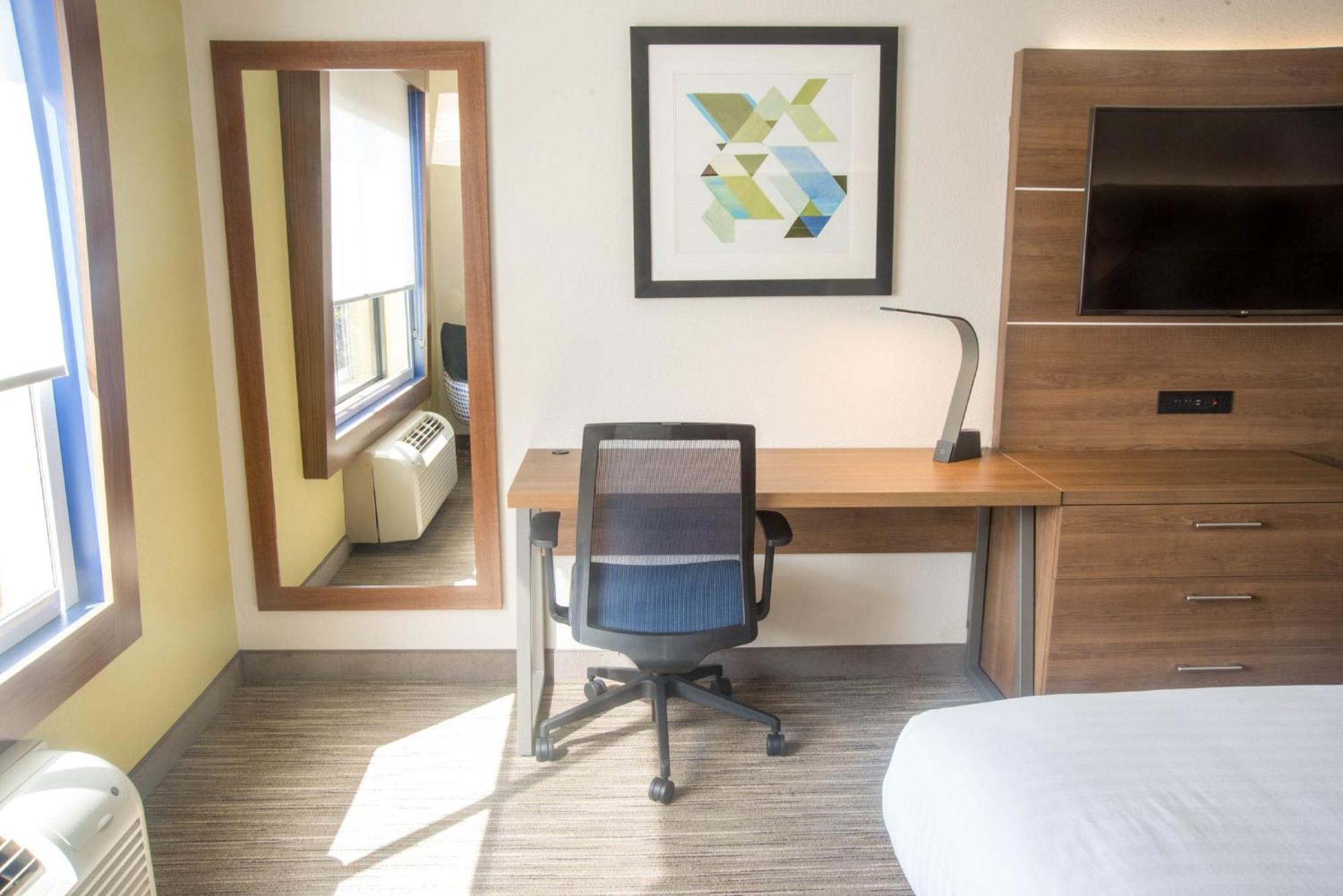 Standard King Room