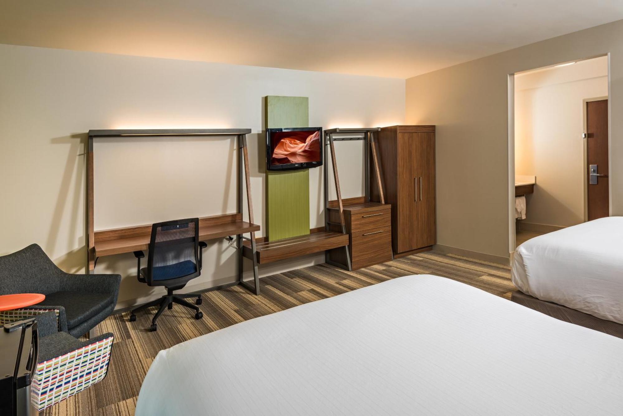 Queen Room - Disability Access