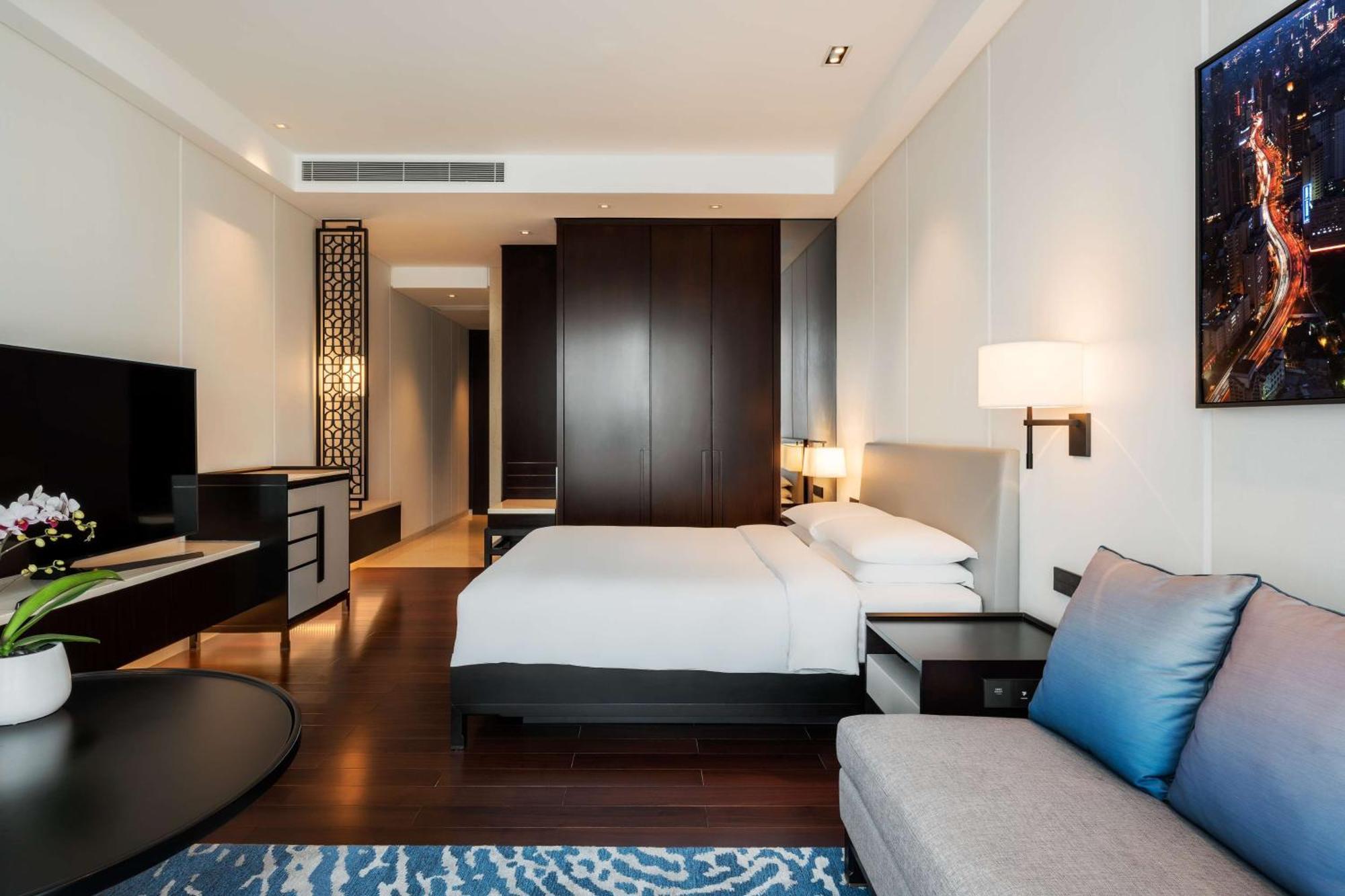 King Room,1454407213:JPEG