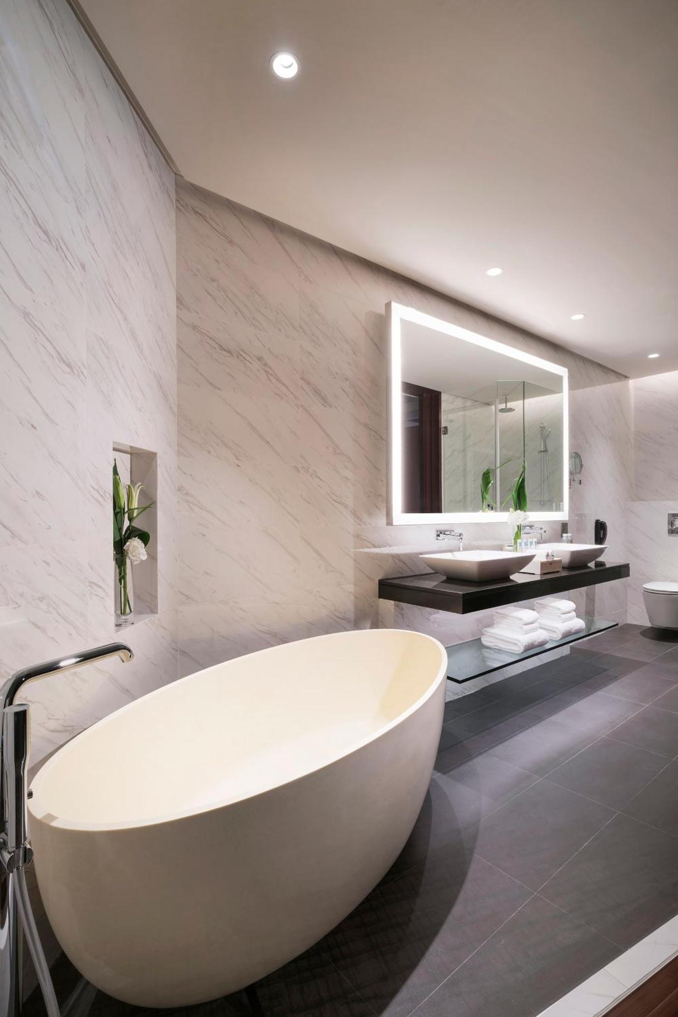 Premier King Room