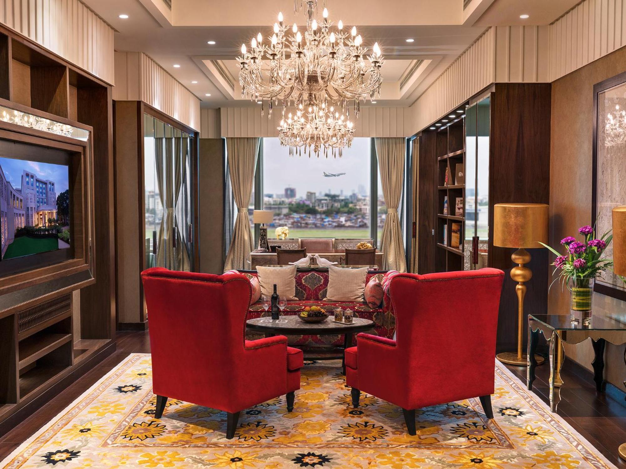 Presidential Suite Two Way Airport Transfers Evening Cocktail Hours & High-Tea