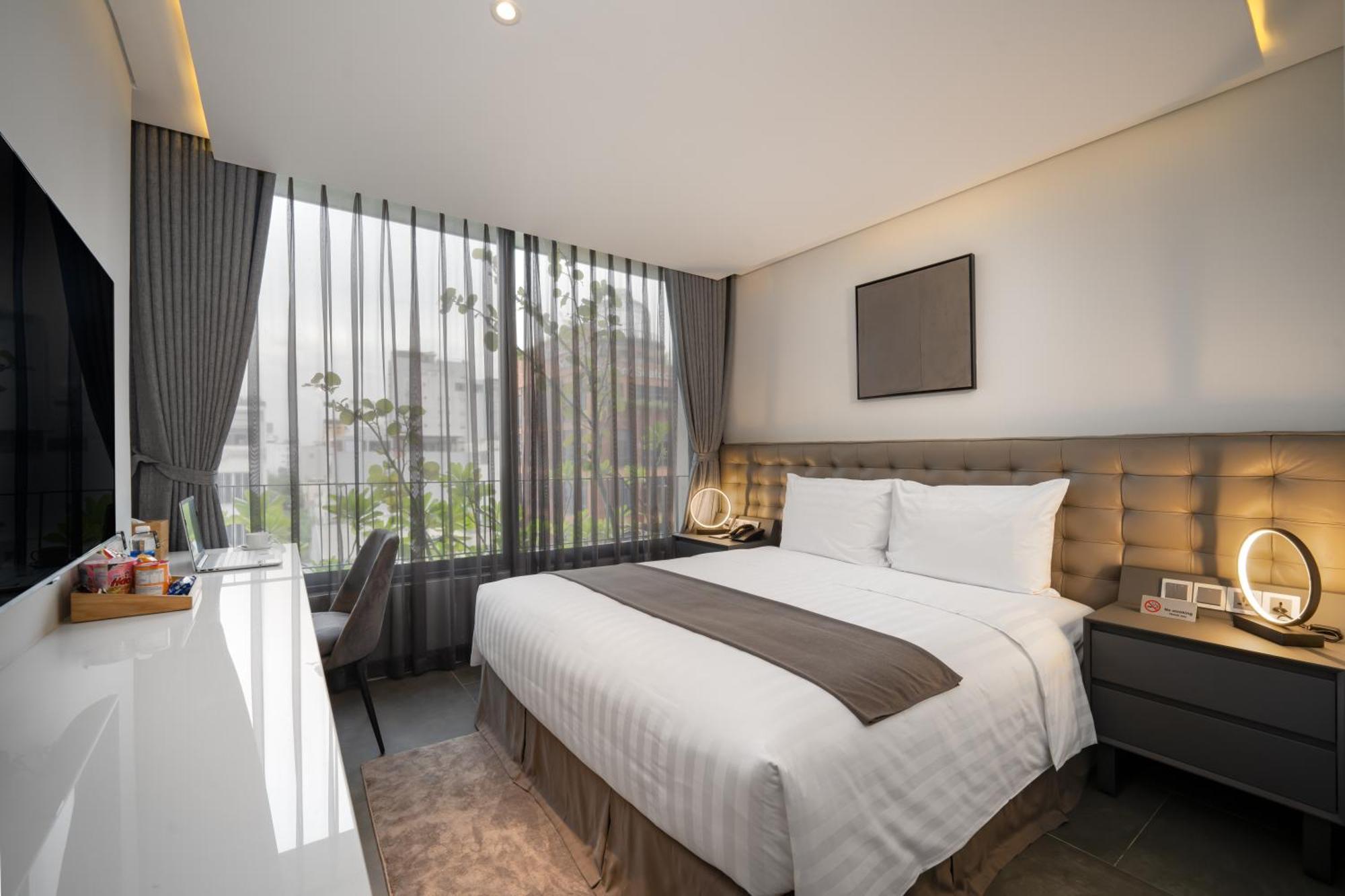 King Room with City View