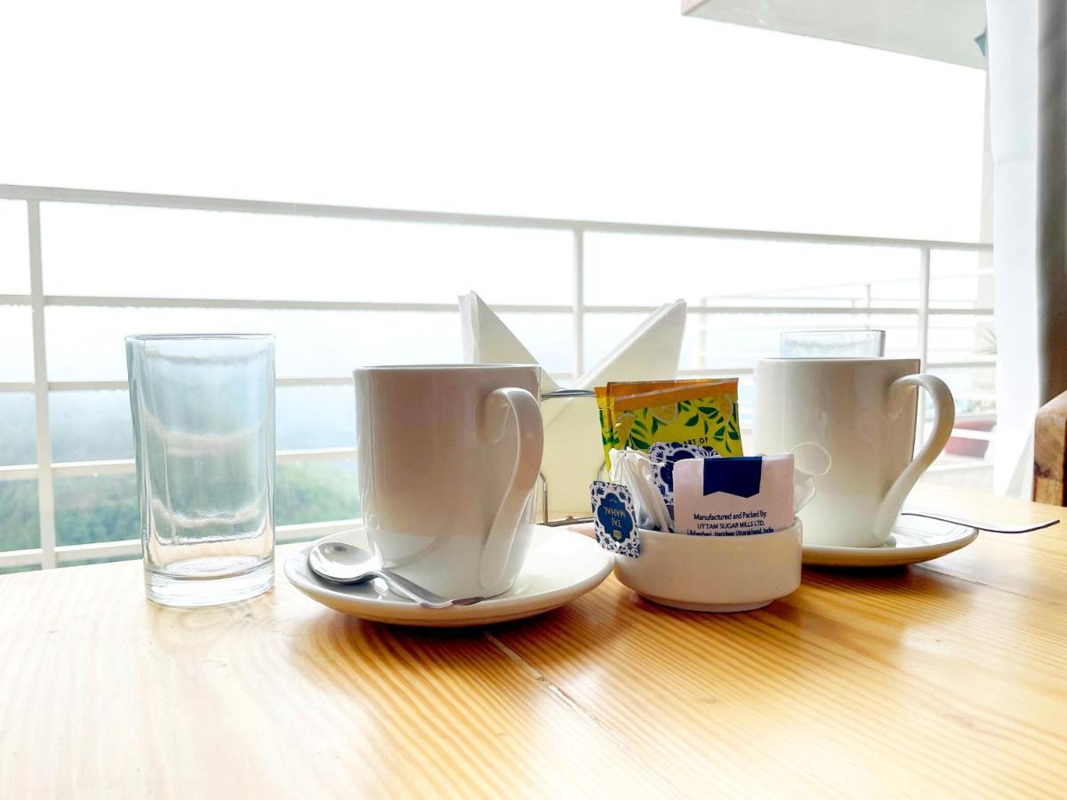 Suite with Mountain View