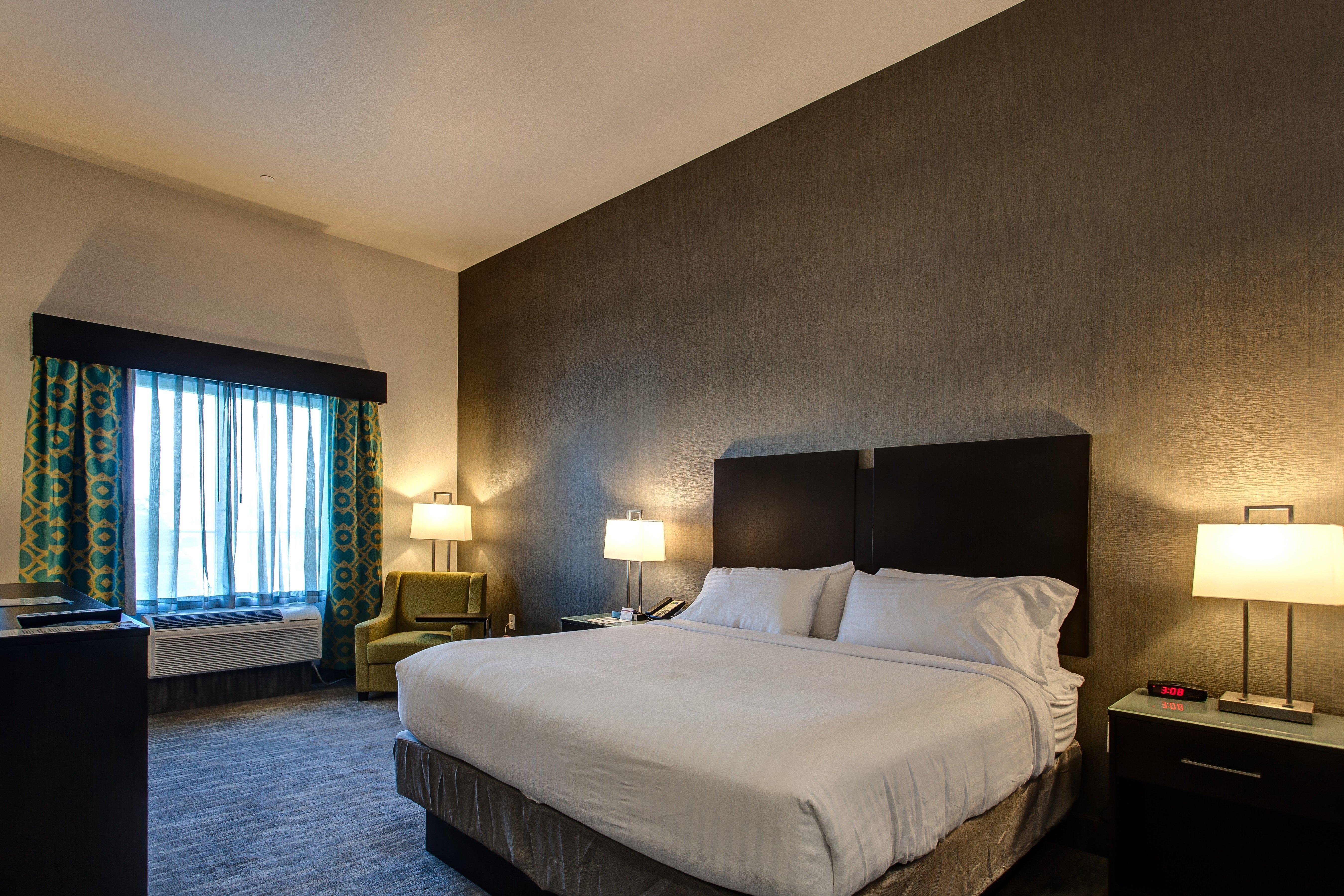 Standard King Room