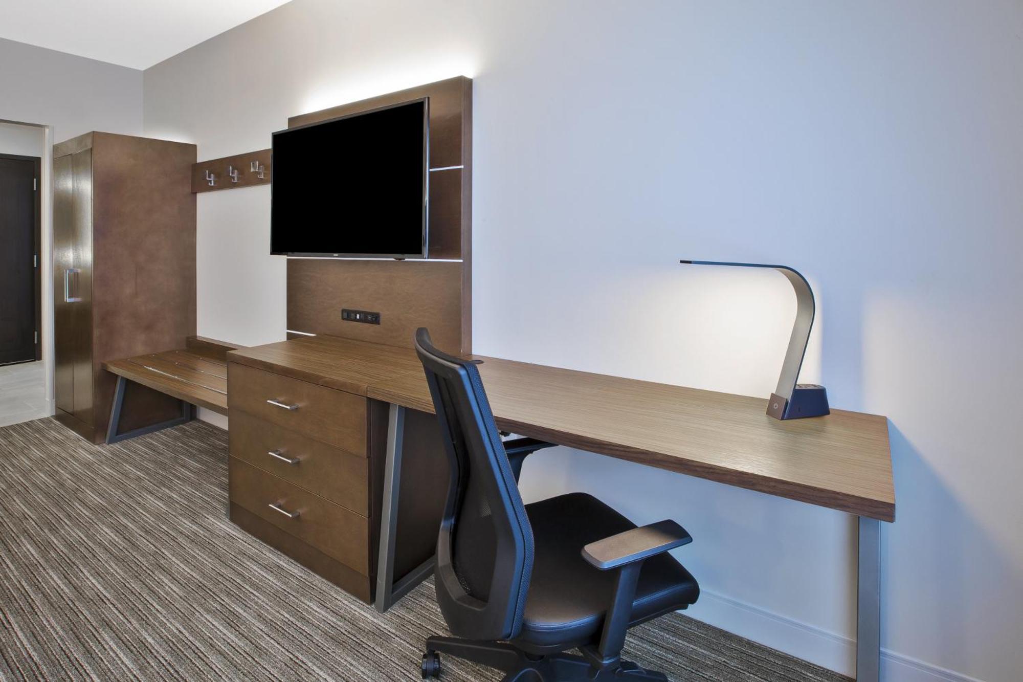 Standard King Room