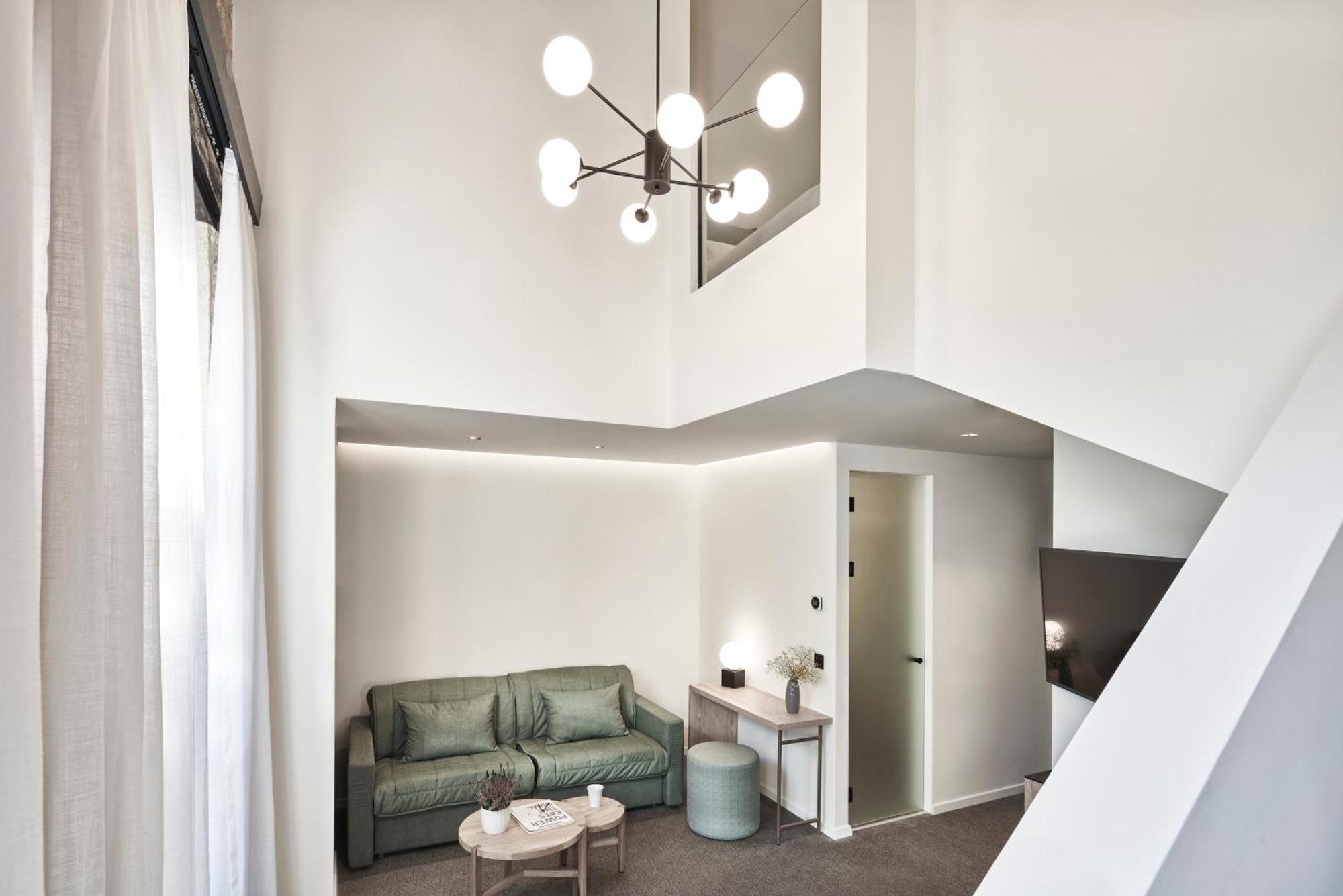 Grand Loft Suite Balcony