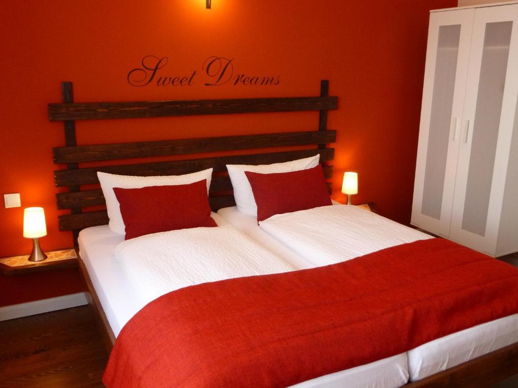 Doppelzimmer mit Balkon und Meerblick