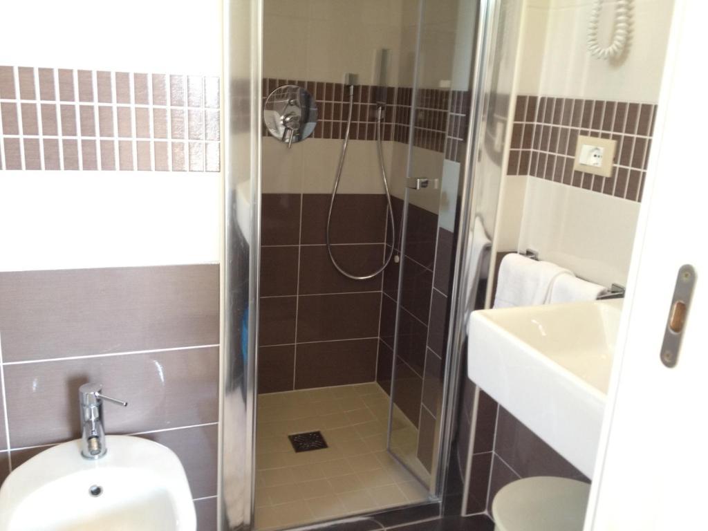Double or Twin Room,37583647:JPEG