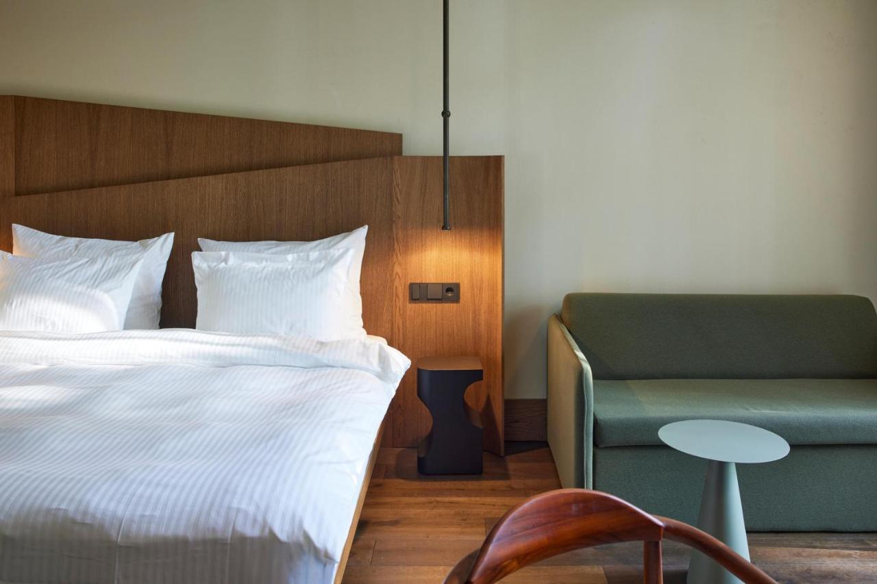 Deluxe Studio with New Years Package