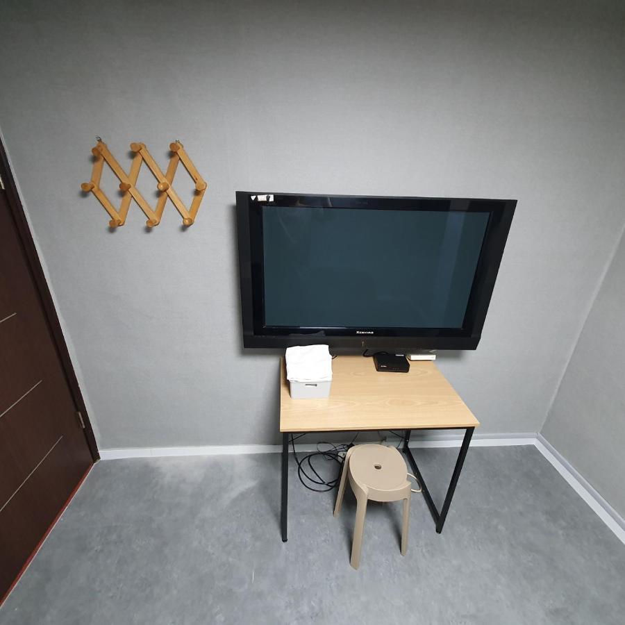 Double Room,1462181443:JPEG
