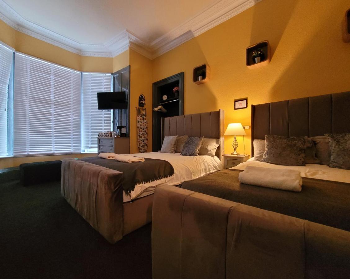 Deluxe Quadruple Room