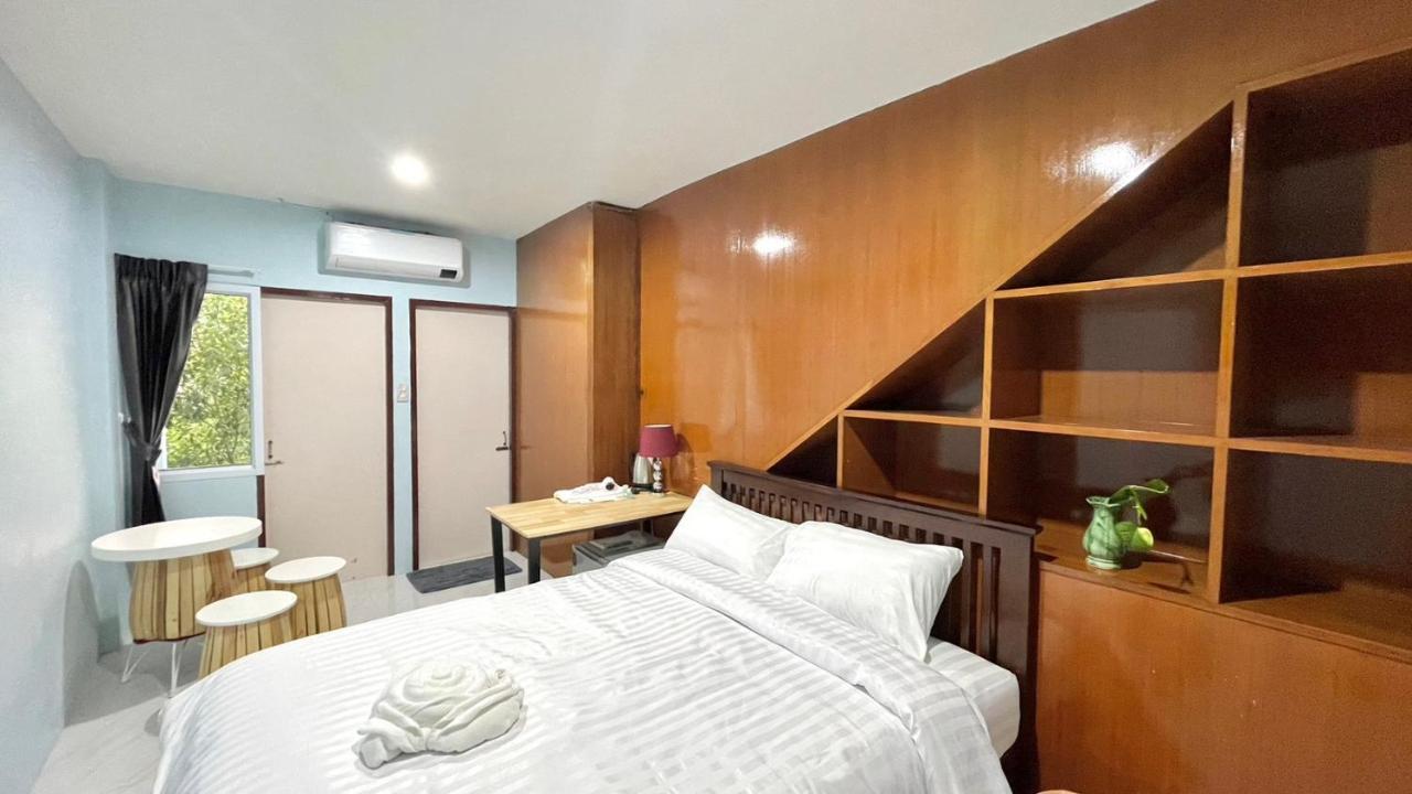 Double Room,1464743287:JPEG