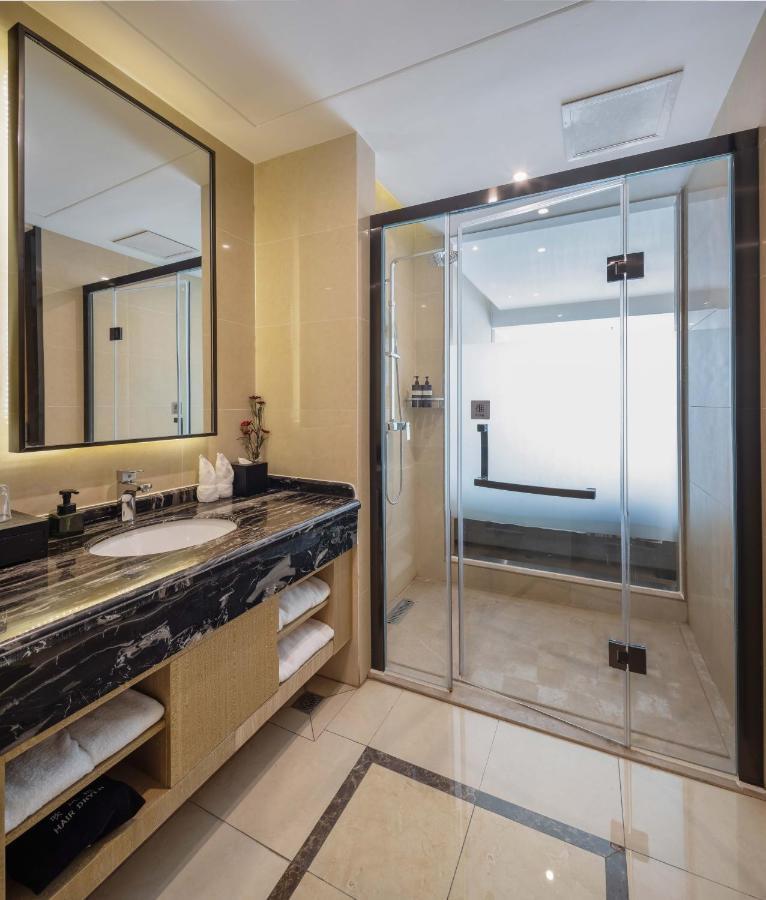 Executive King Room